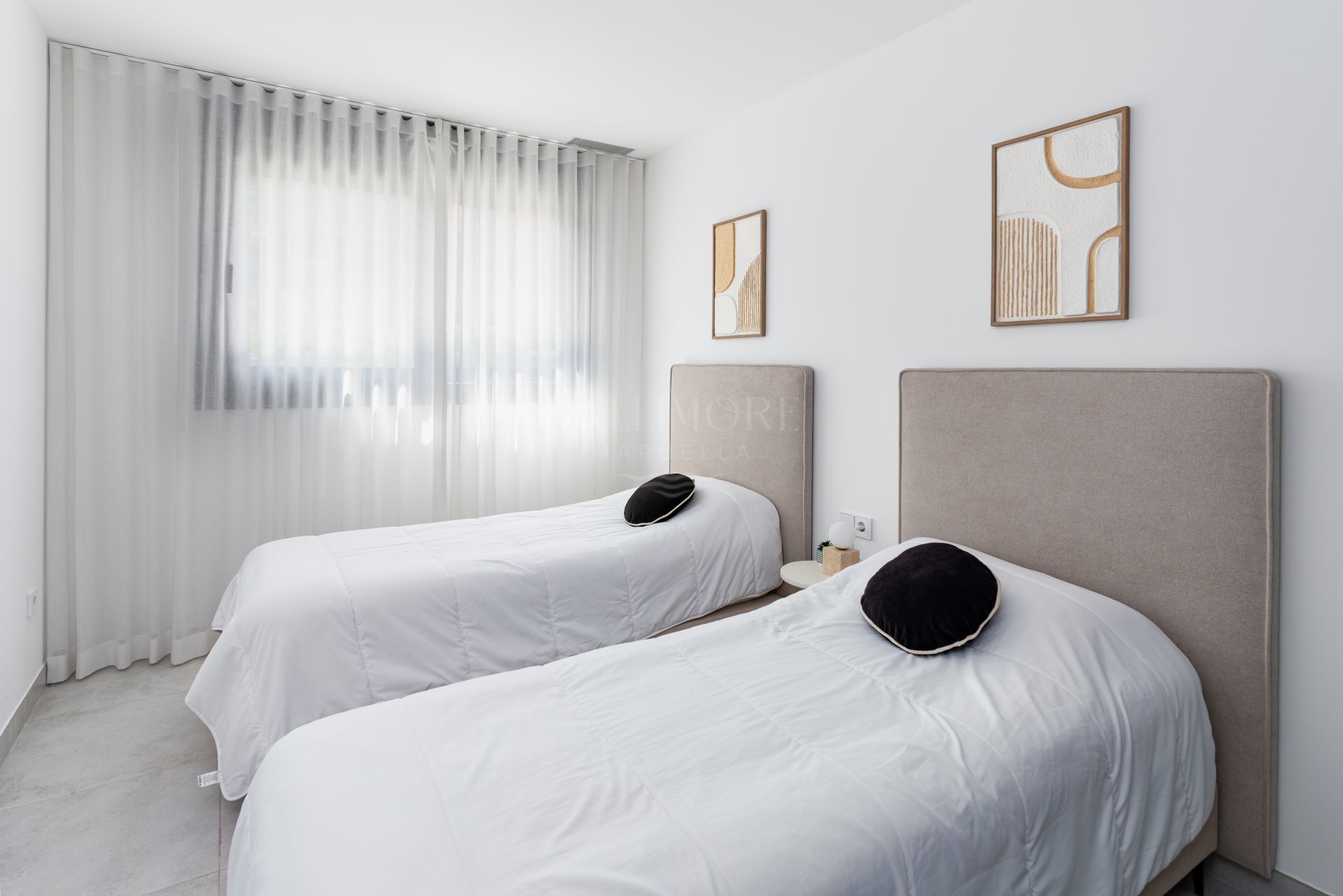 Luxury Duplex Penthouse with Private Rooftop on the New Golden Mile