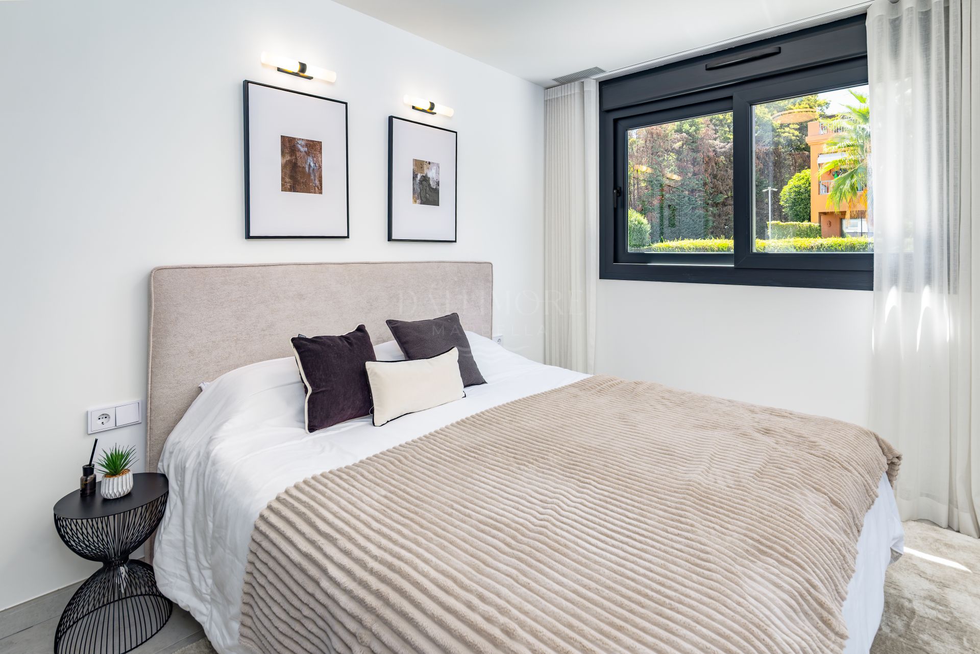 Luxury Duplex Penthouse with Private Rooftop on the New Golden Mile