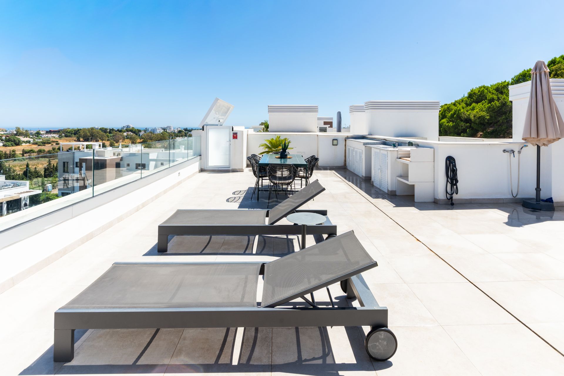 Luxury Duplex Penthouse with Private Rooftop on the New Golden Mile