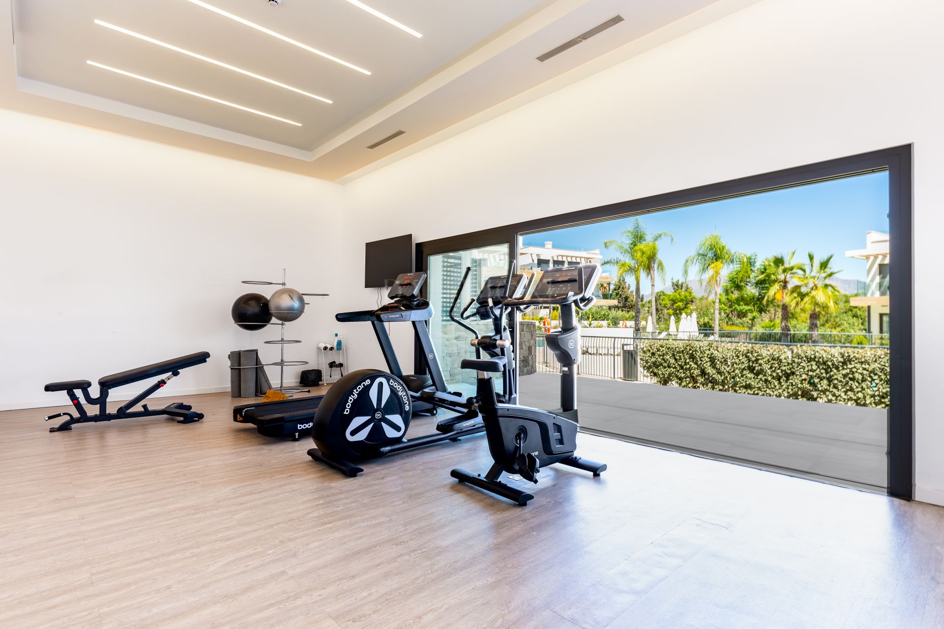 Luxury Duplex Penthouse with Private Rooftop on the New Golden Mile