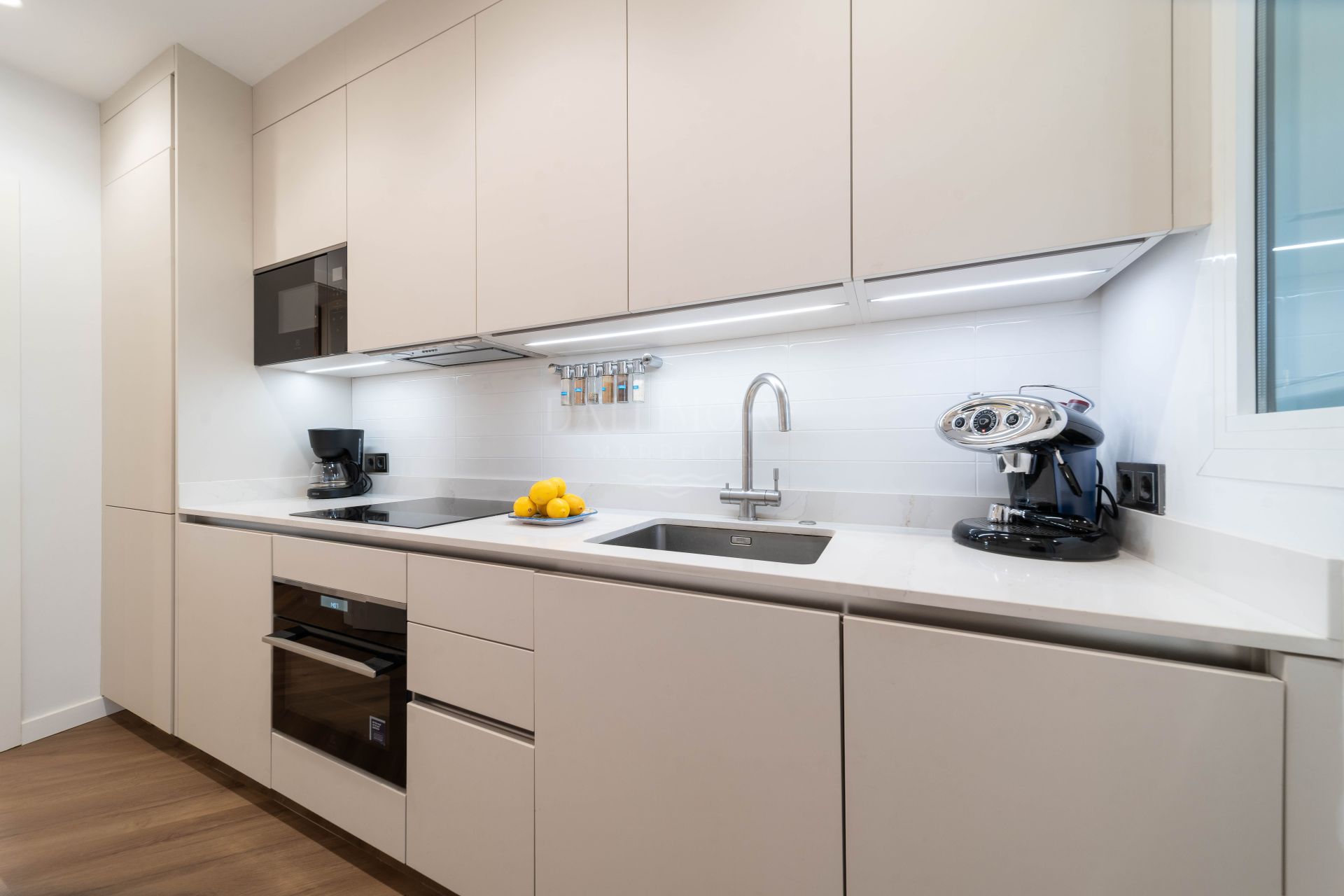 Banús 15 - Duplex Penthouse in Alcazaba Gardens, Puerto Banús