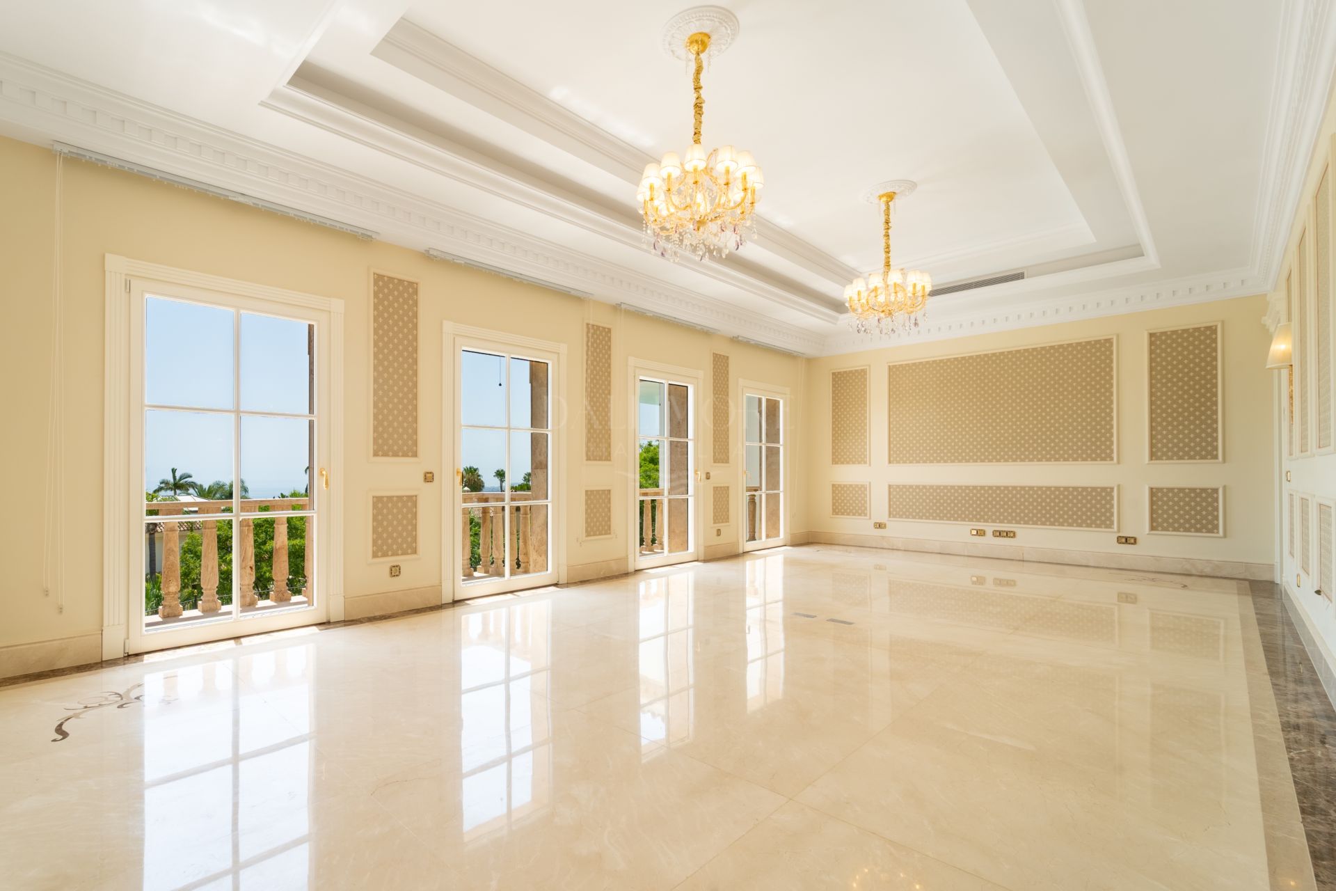 Rare Trophy Estate Situated on a Double Plot in Sierra Blanca