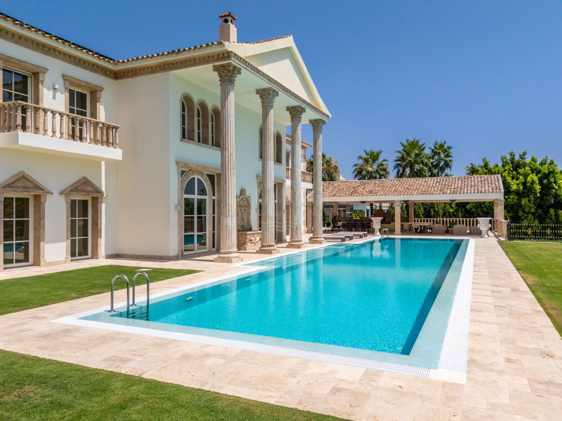 Rare Trophy Estate Situated on a Double Plot in Sierra Blanca