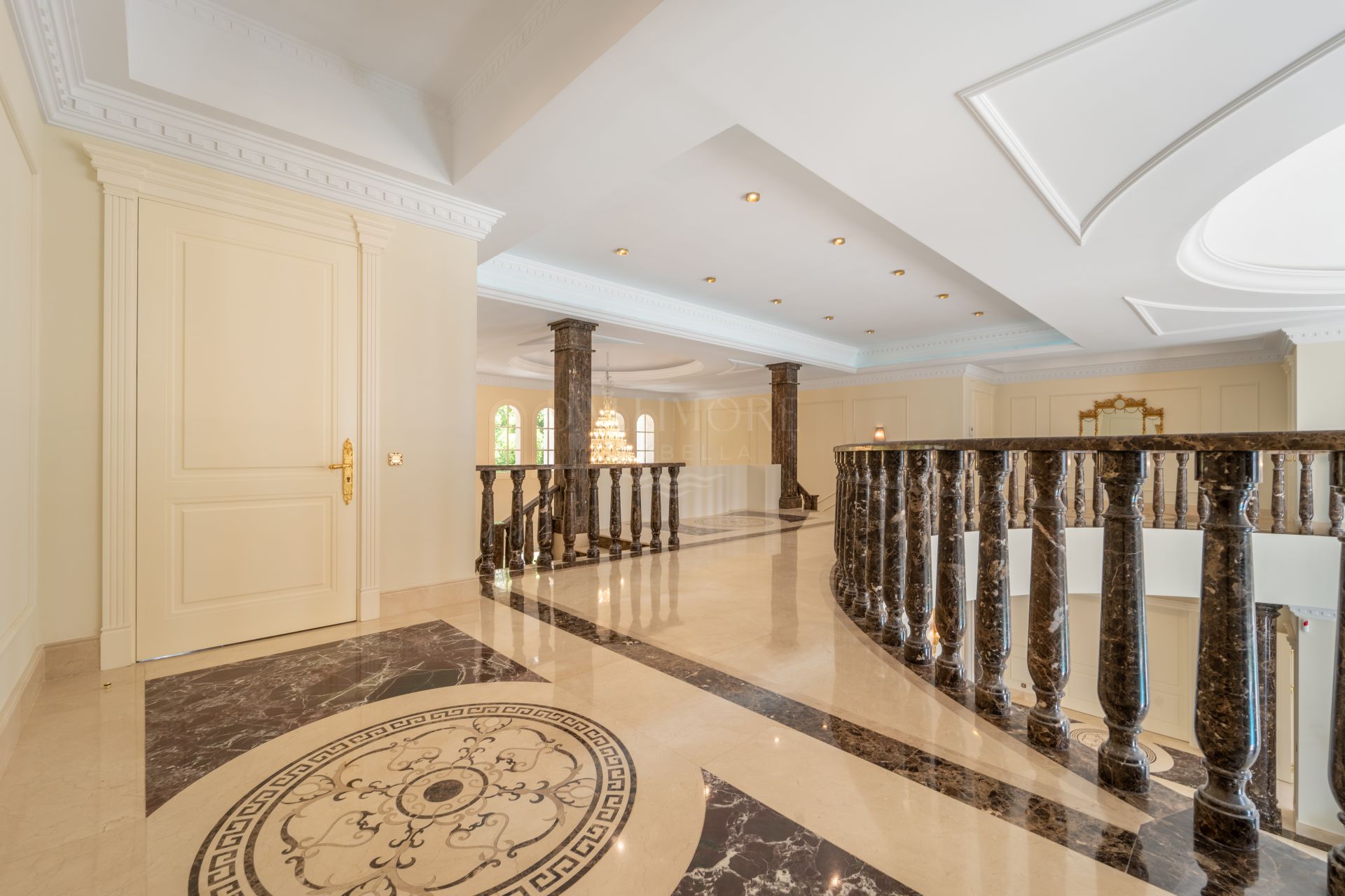 Rare Trophy Estate Situated on a Double Plot in Sierra Blanca