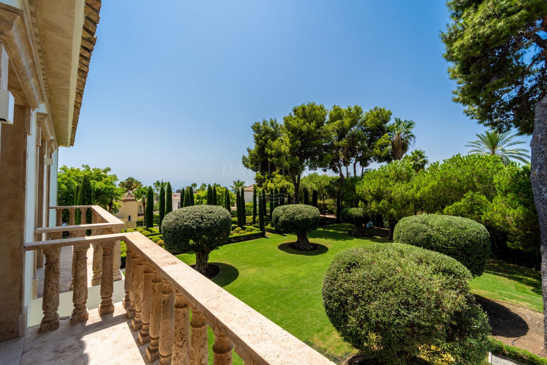 Rare Trophy Estate Situated on a Double Plot in Sierra Blanca
