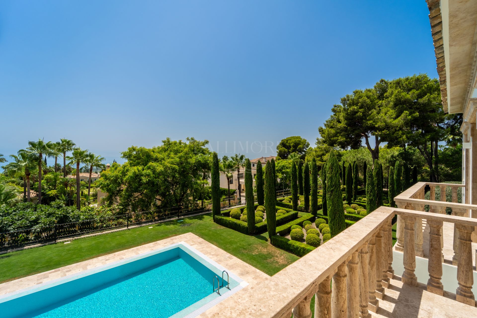 Rare Trophy Estate Situated on a Double Plot in Sierra Blanca