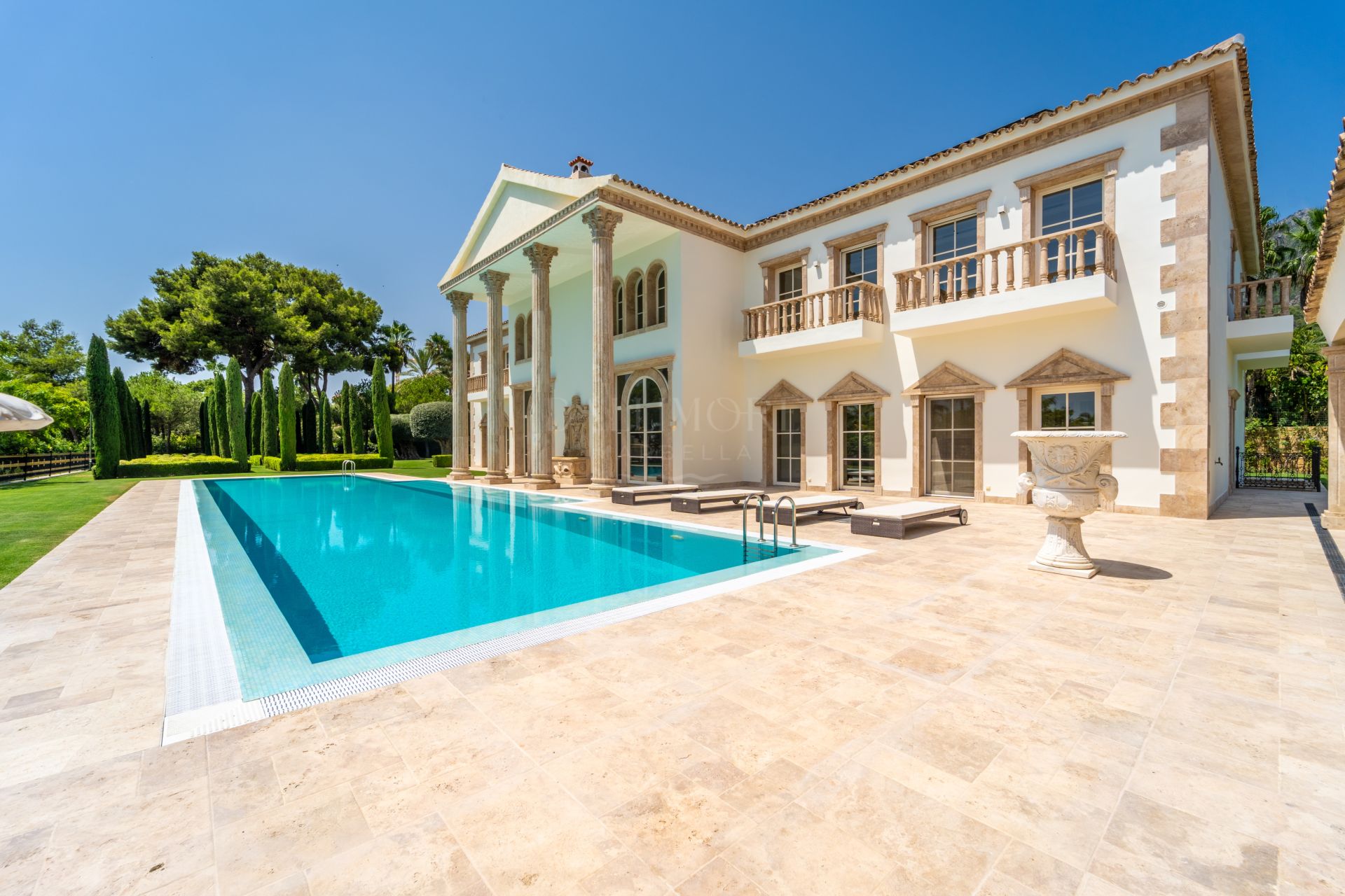 Rare Trophy Estate Situated on a Double Plot in Sierra Blanca
