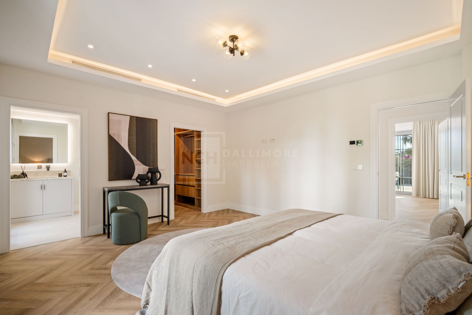 Beautifully Crafted Villa with Private Pool, Gym and Wine Cellar