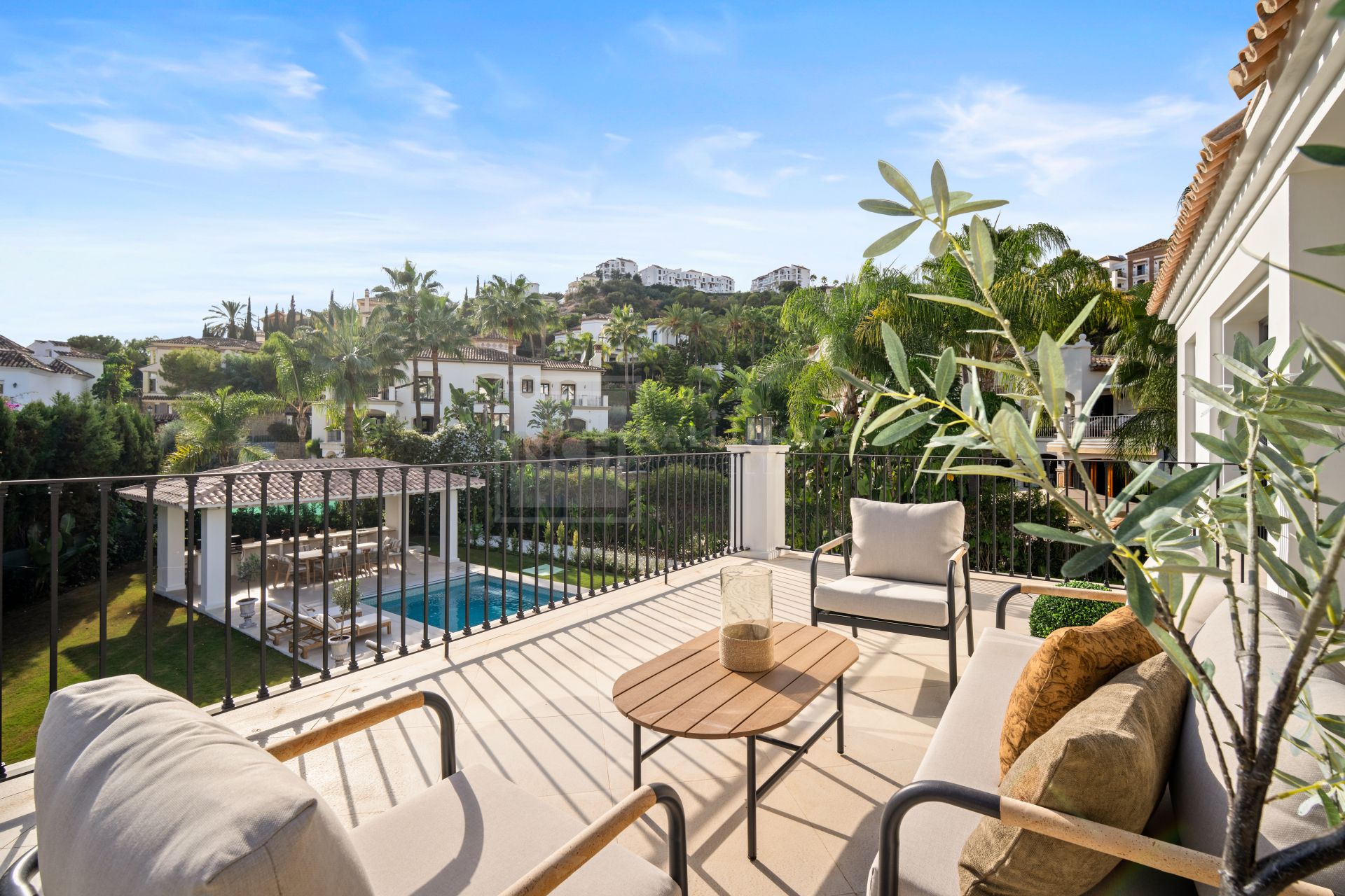 Beautifully Crafted Villa with Private Pool, Gym and Wine Cellar