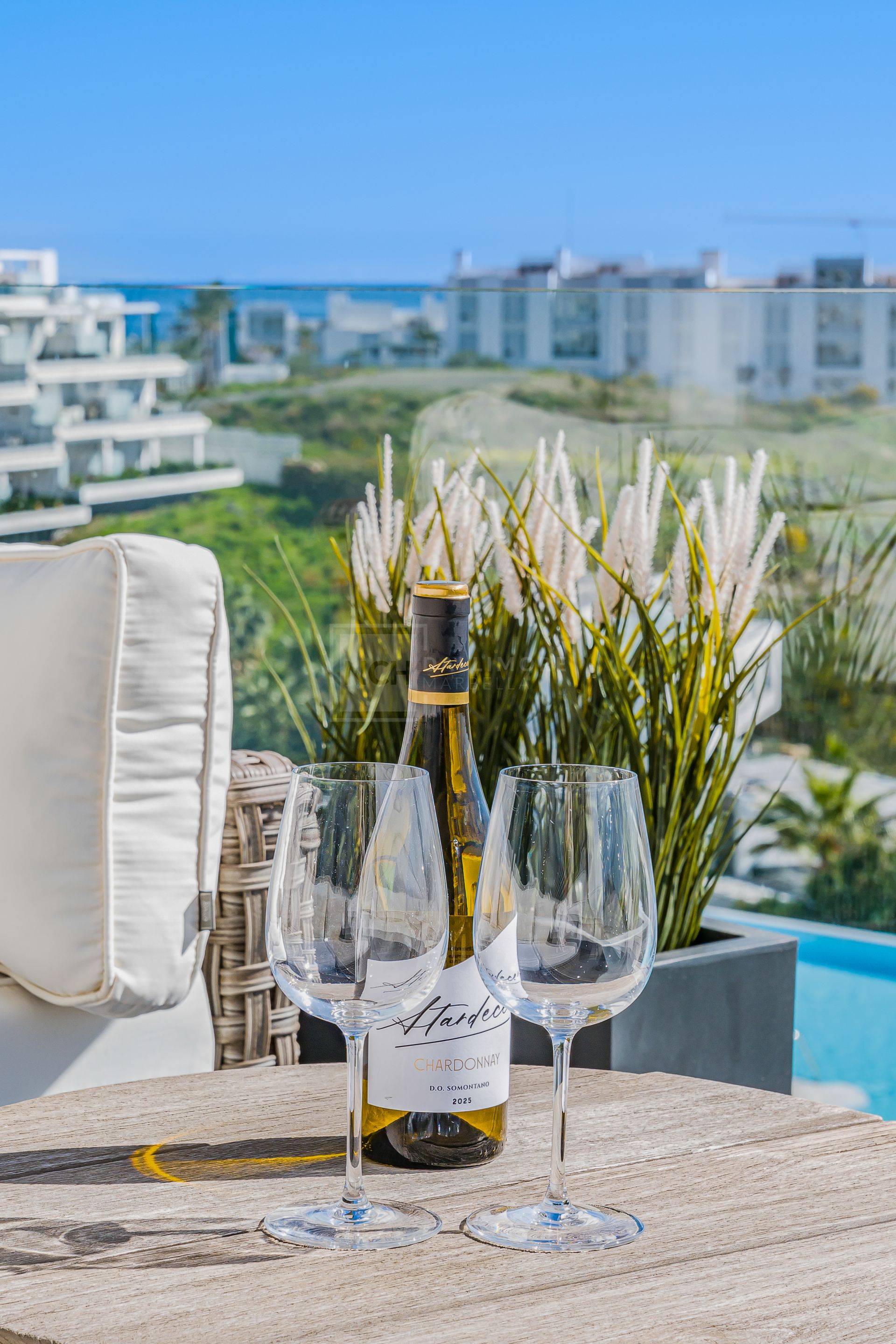 Moderno Apartamento de 3 Dormitorios en Oceana Views, Cancelada
