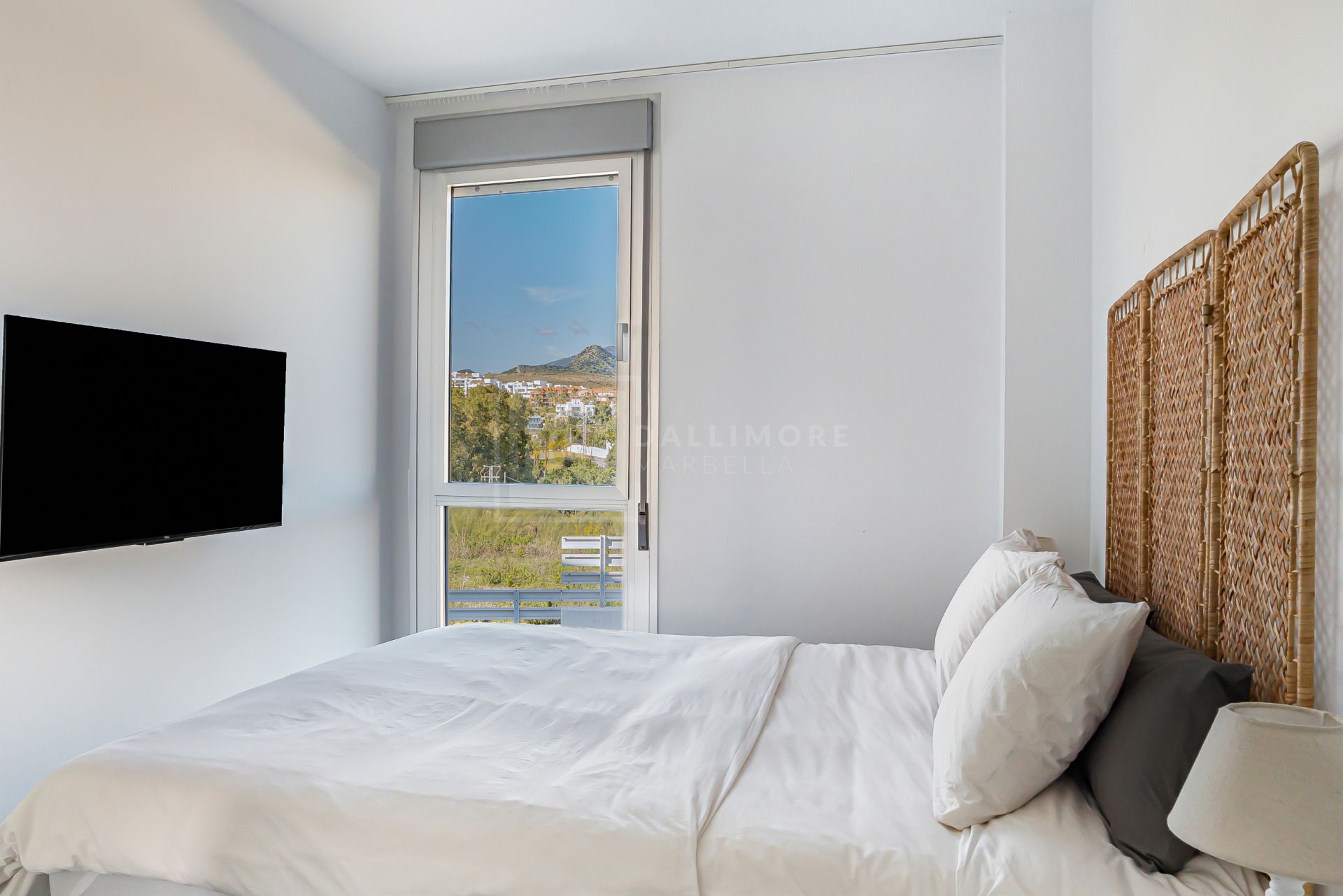 Moderno Apartamento de 3 Dormitorios en Oceana Views, Cancelada