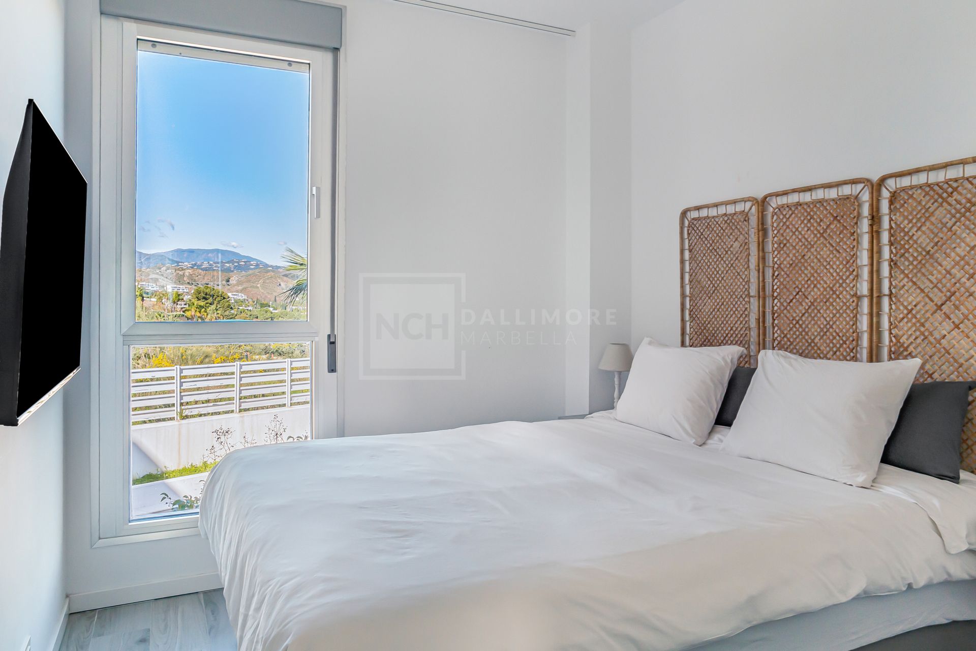 Moderno Apartamento de 3 Dormitorios en Oceana Views, Cancelada
