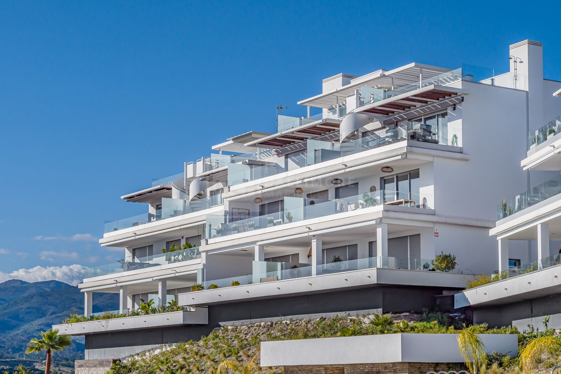 Moderno Apartamento de 3 Dormitorios en Oceana Views, Cancelada