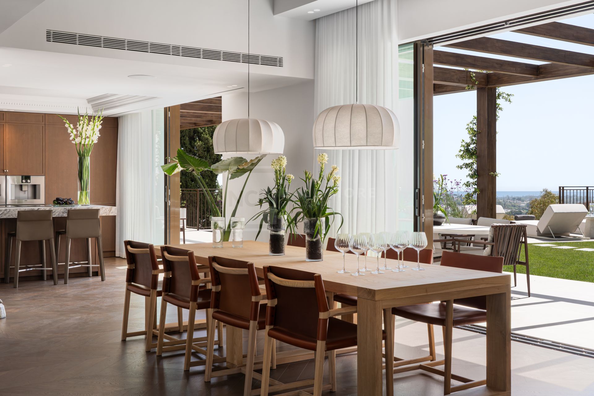 Refined Mediterranean Living With Panoramic Sea and Mountain Views