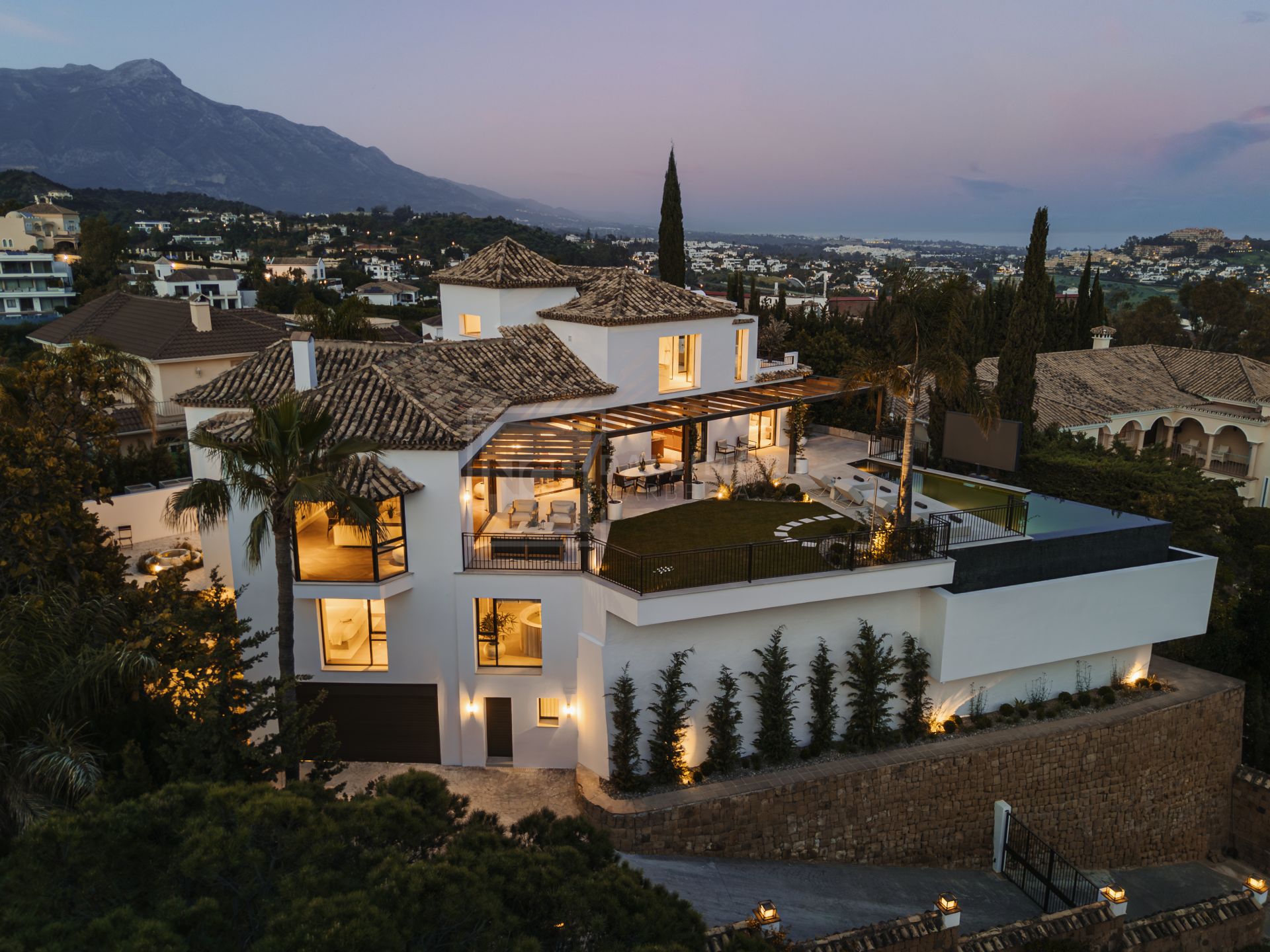 Refined Mediterranean Living With Panoramic Sea and Mountain Views
