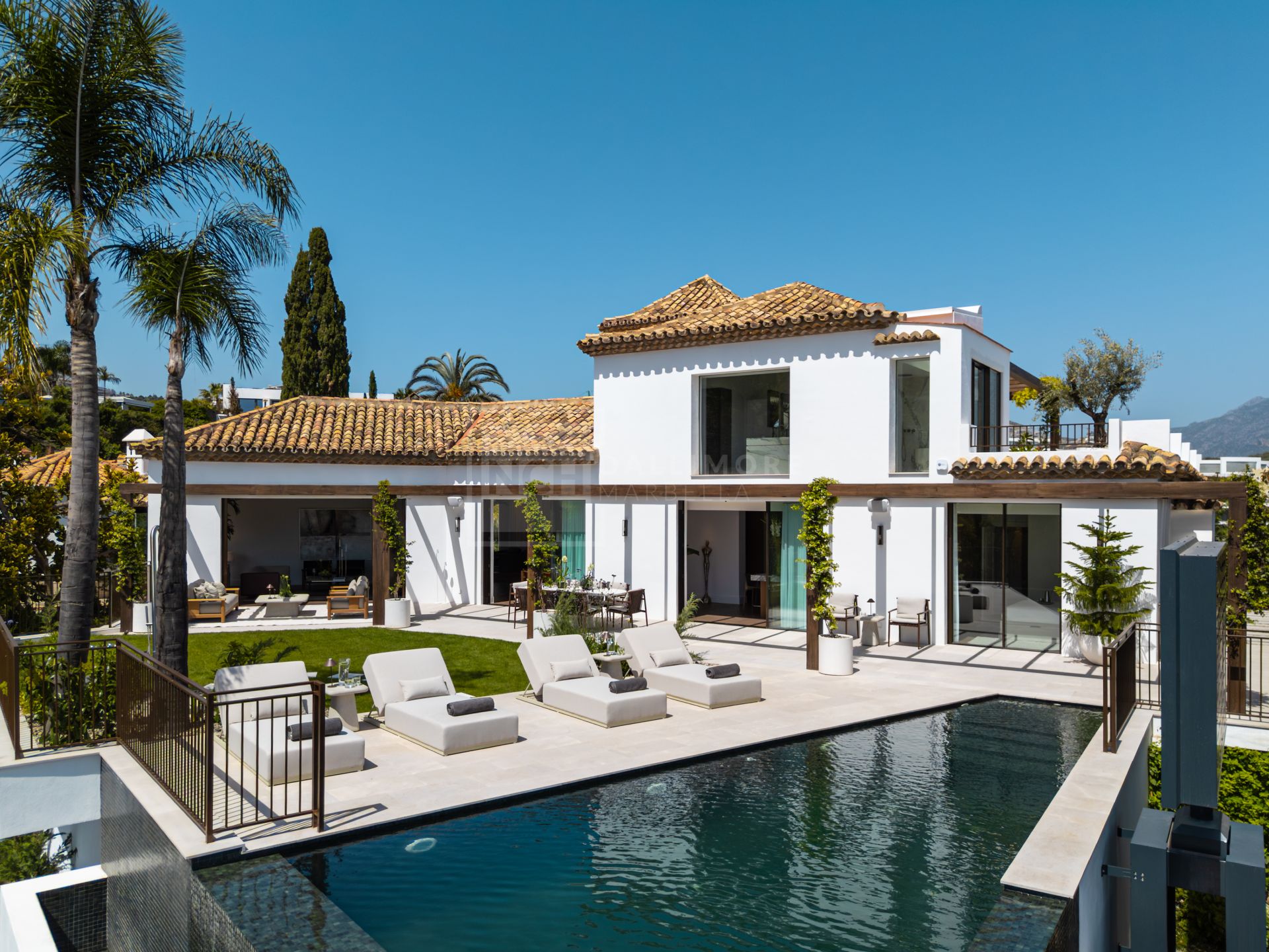 Refined Mediterranean Living With Panoramic Sea and Mountain Views