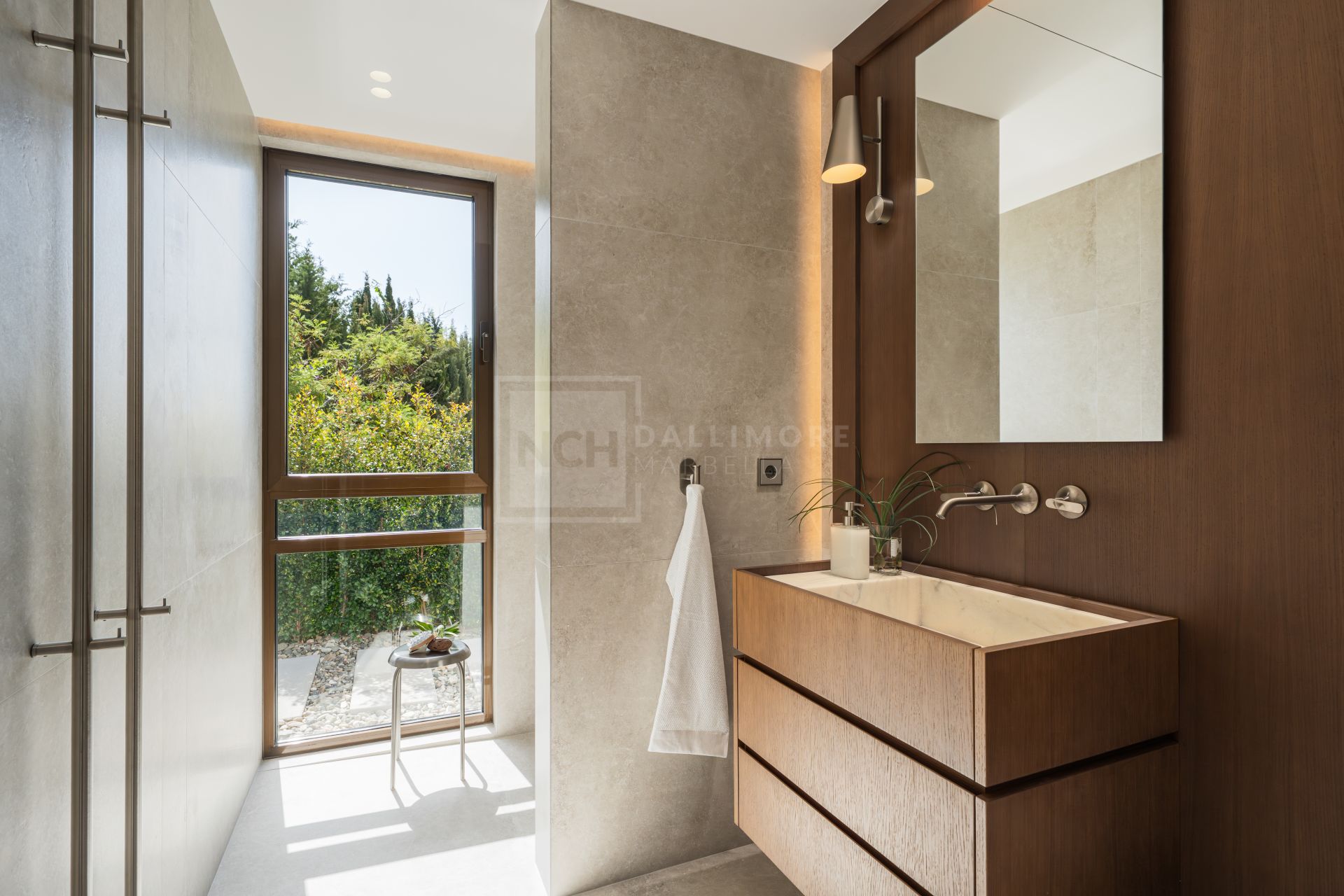 Refined Mediterranean Living With Panoramic Sea and Mountain Views