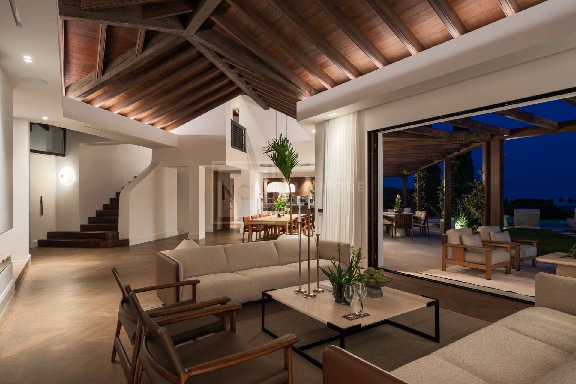 Refined Mediterranean Living With Panoramic Sea and Mountain Views