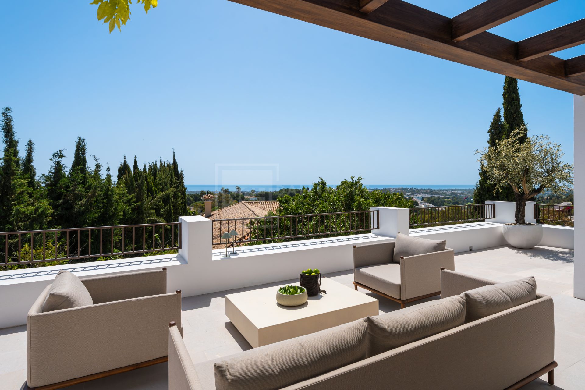 Refined Mediterranean Living With Panoramic Sea and Mountain Views