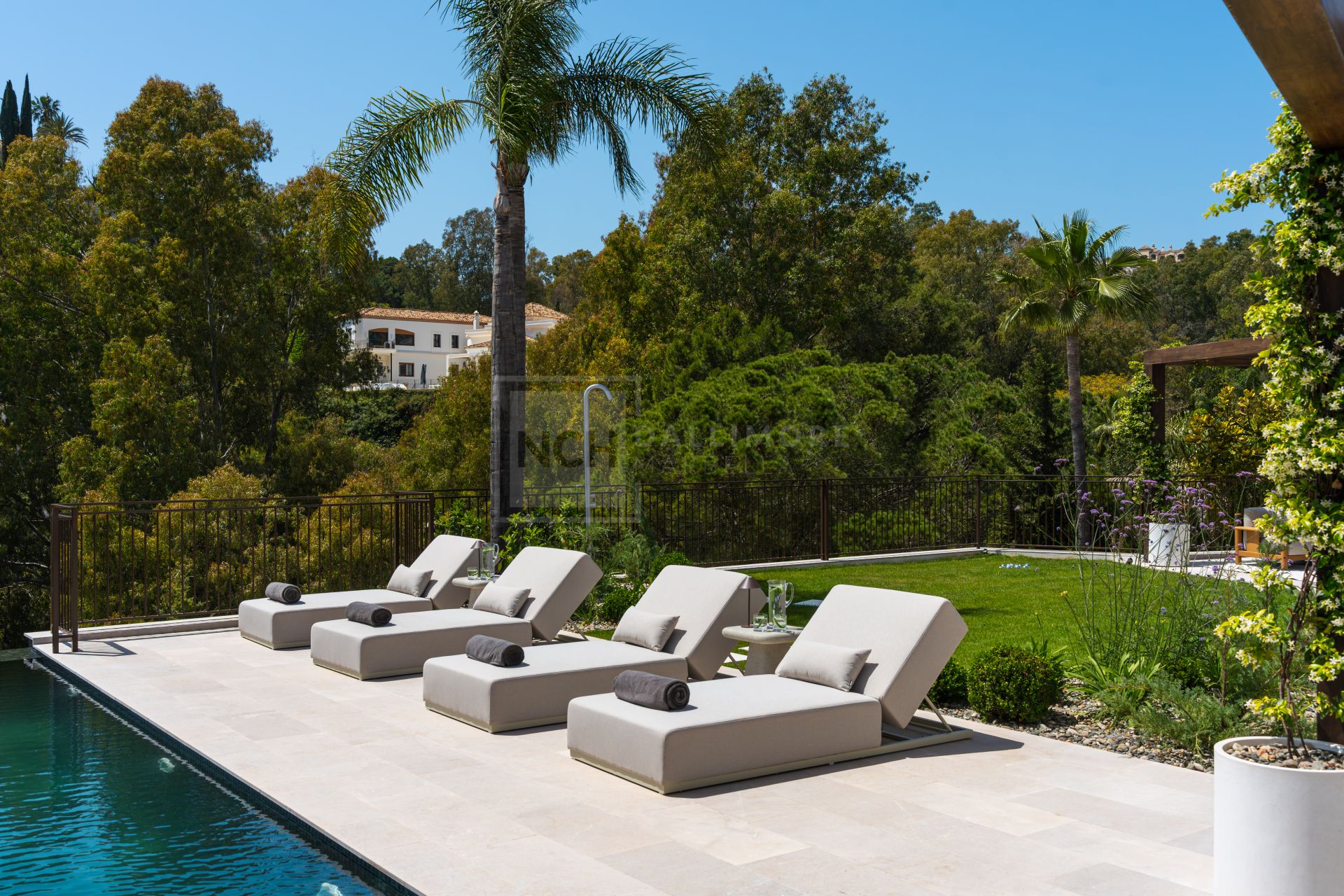 Refined Mediterranean Living With Panoramic Sea and Mountain Views