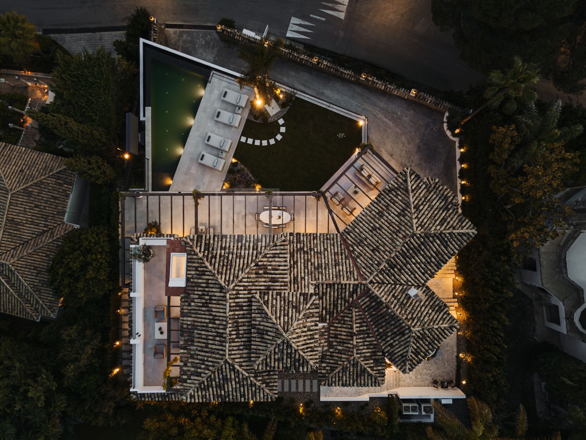 Refined Mediterranean Living With Panoramic Sea and Mountain Views