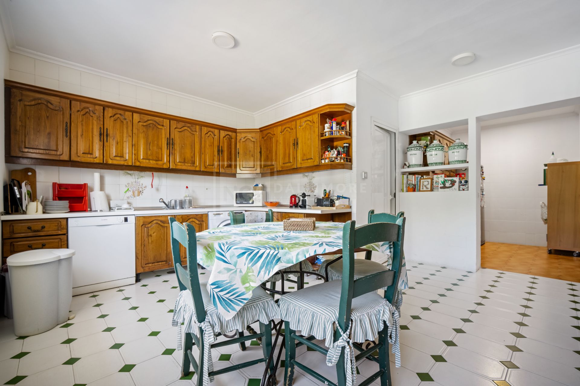 Mediterranean Charm, Privacy and Exceptional Potential near Marbella Centre