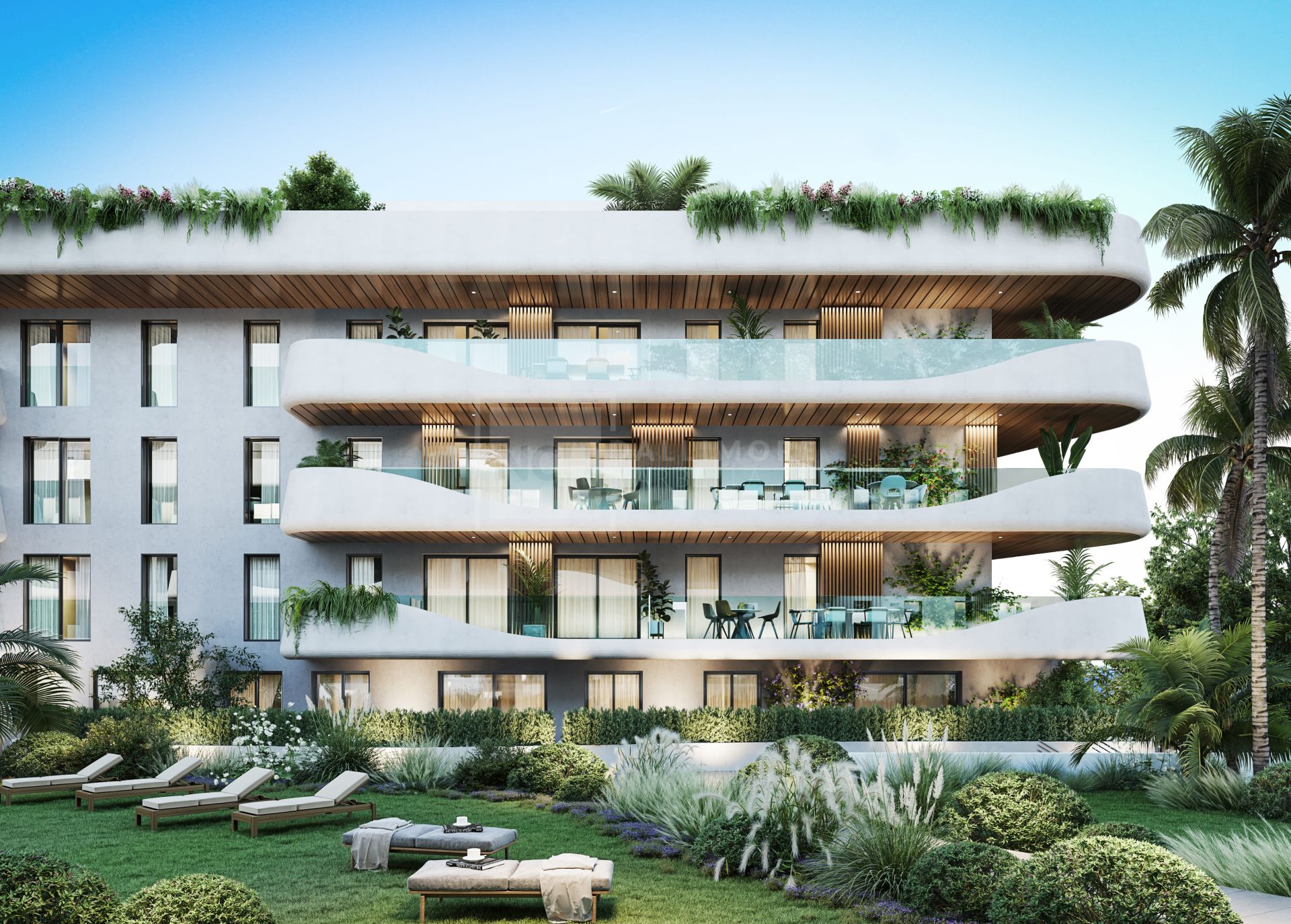 Beachside 4 Bedroom Penthouse With Exceptional Terraces
