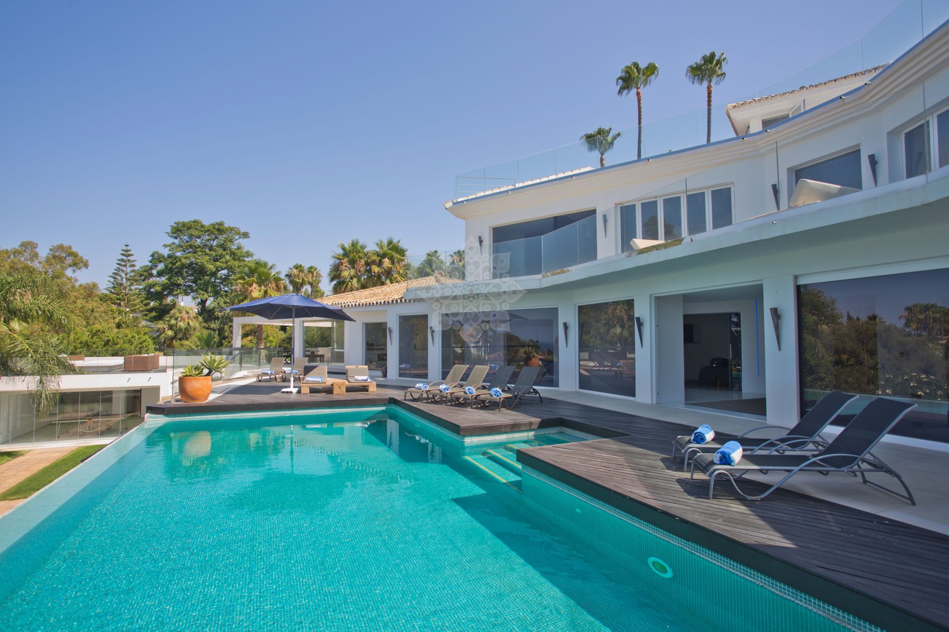 Villa in Hacienda las Chapas, Marbella