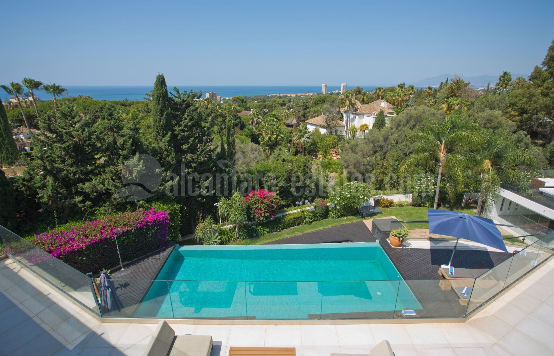 Villa in Hacienda las Chapas, Marbella