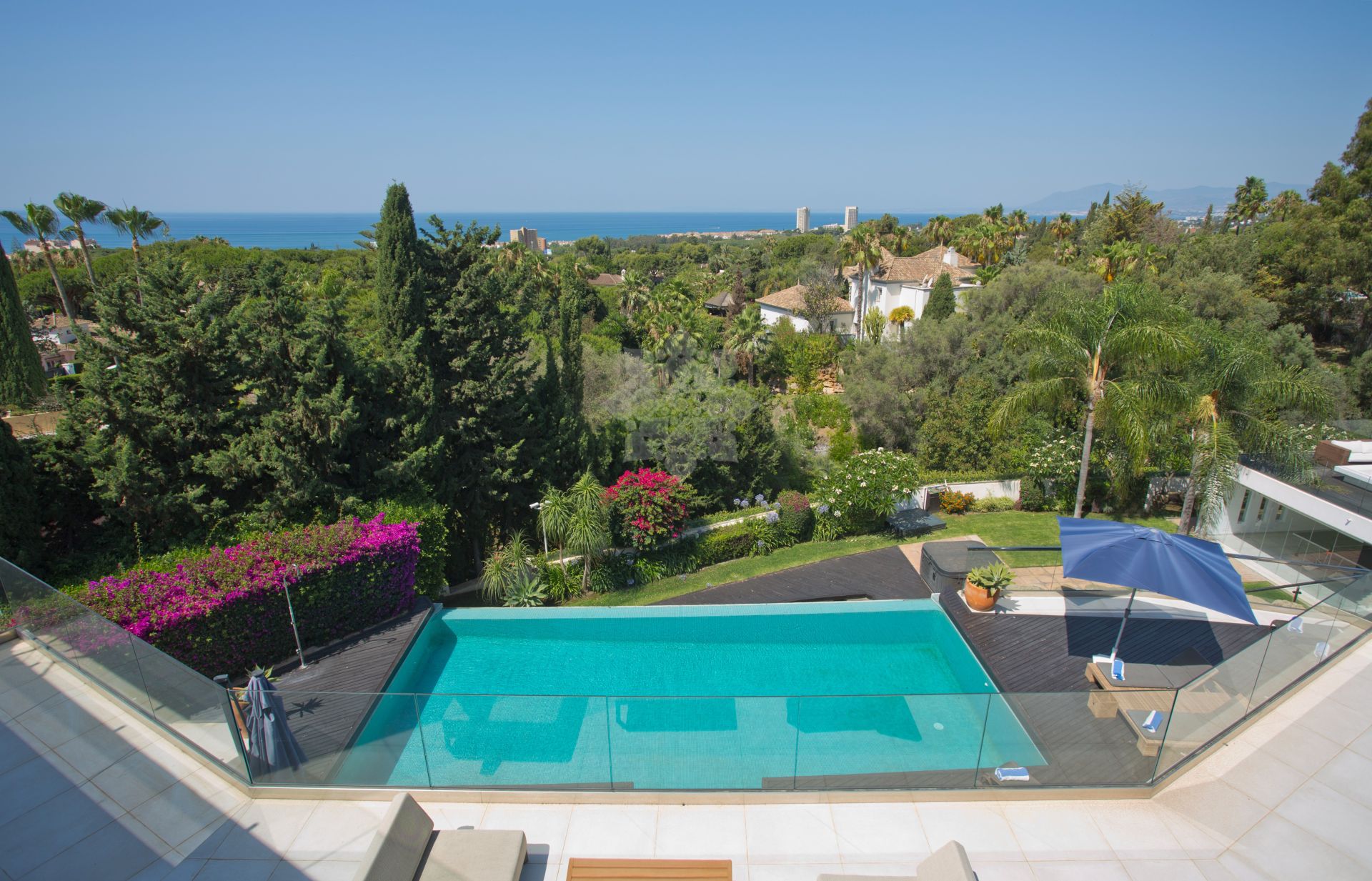 Villa in Hacienda las Chapas, Marbella