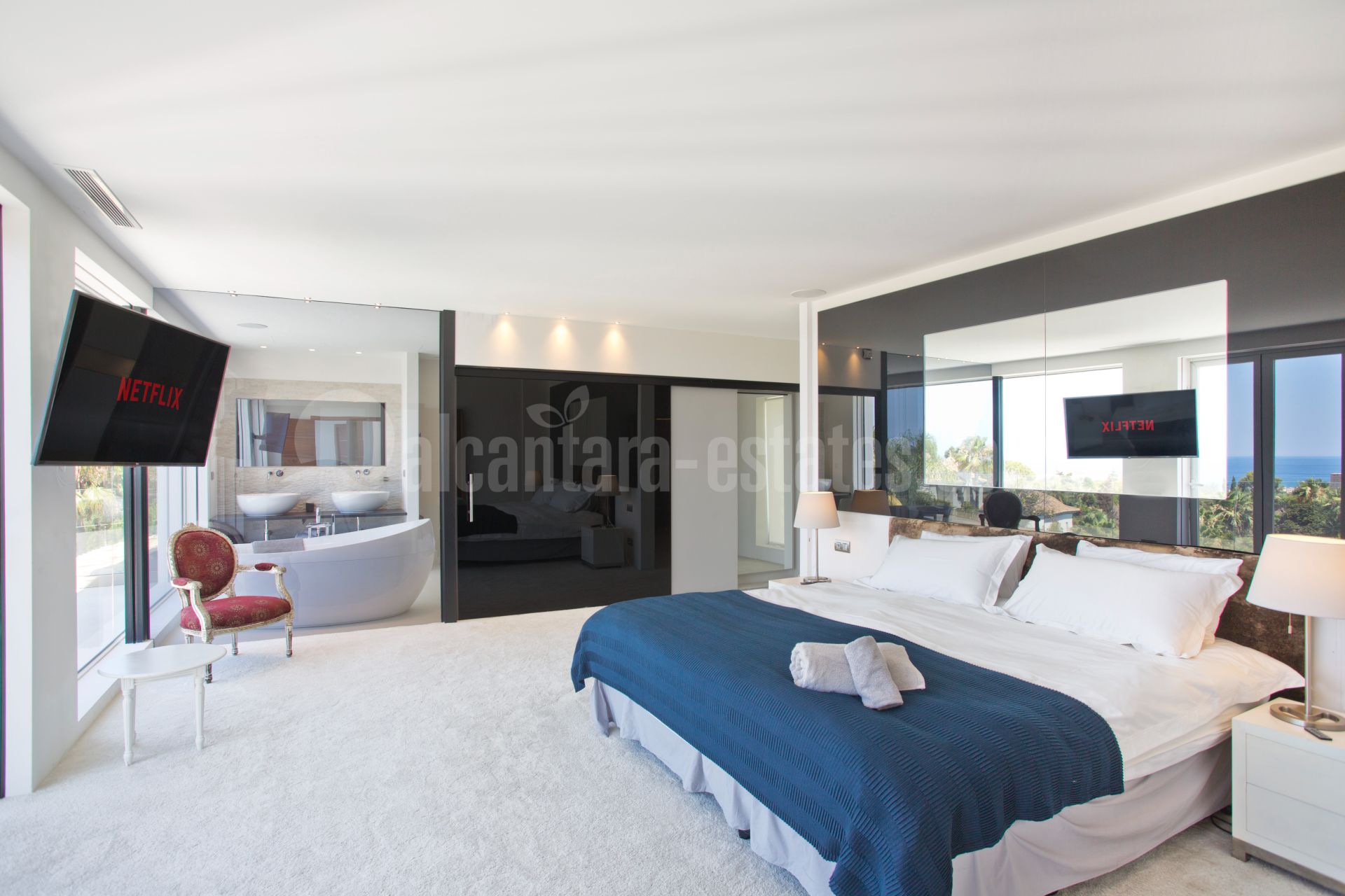 Villa in Hacienda las Chapas, Marbella