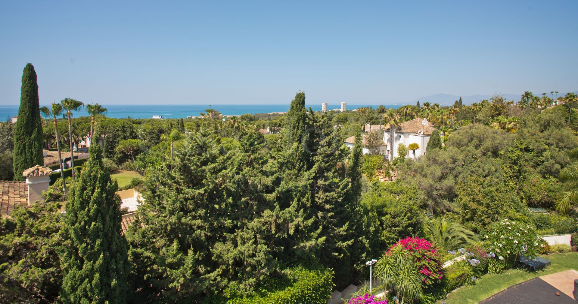 Villa en Hacienda las Chapas, Marbella