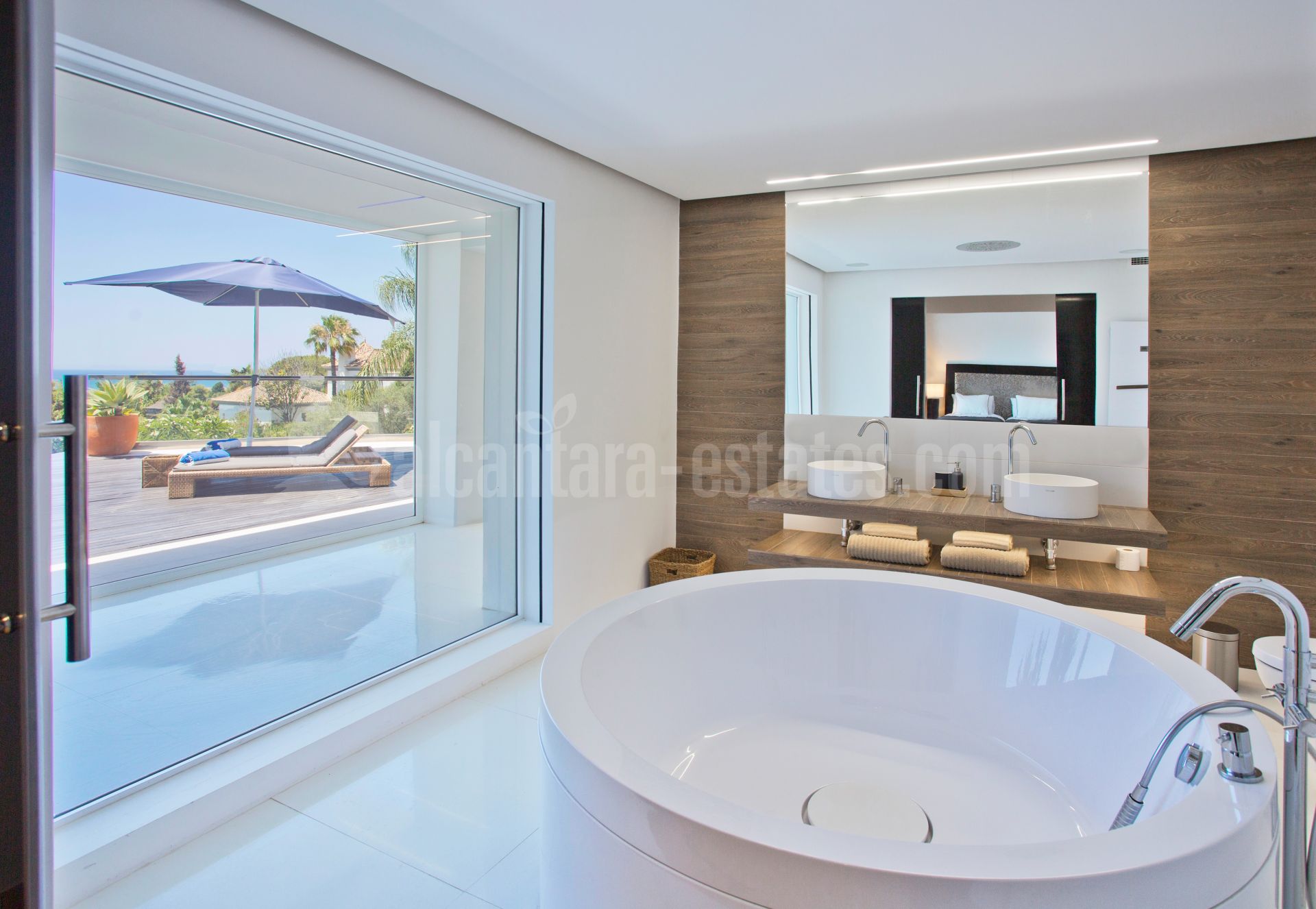 Villa in Hacienda las Chapas, Marbella