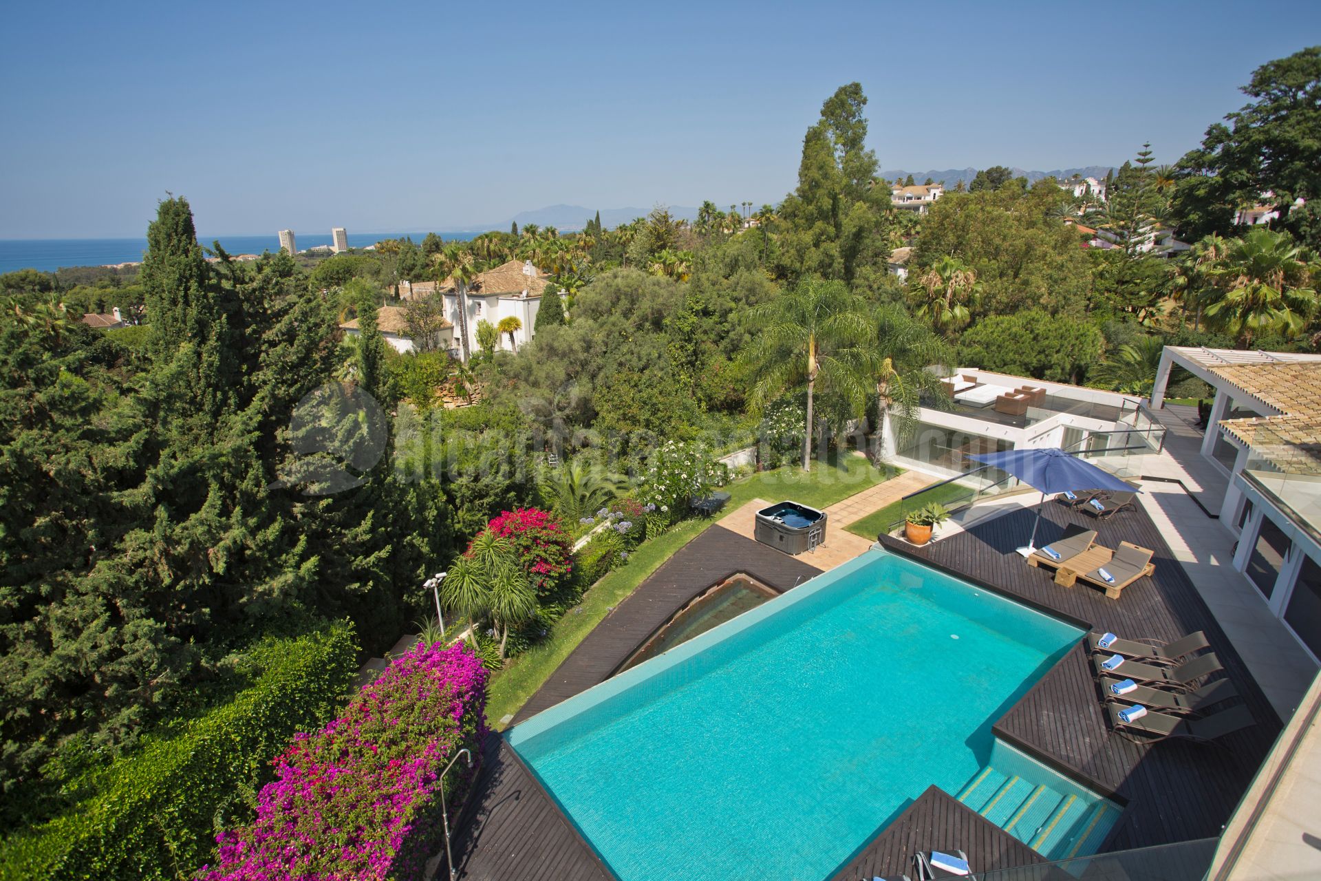 Villa in Hacienda las Chapas, Marbella