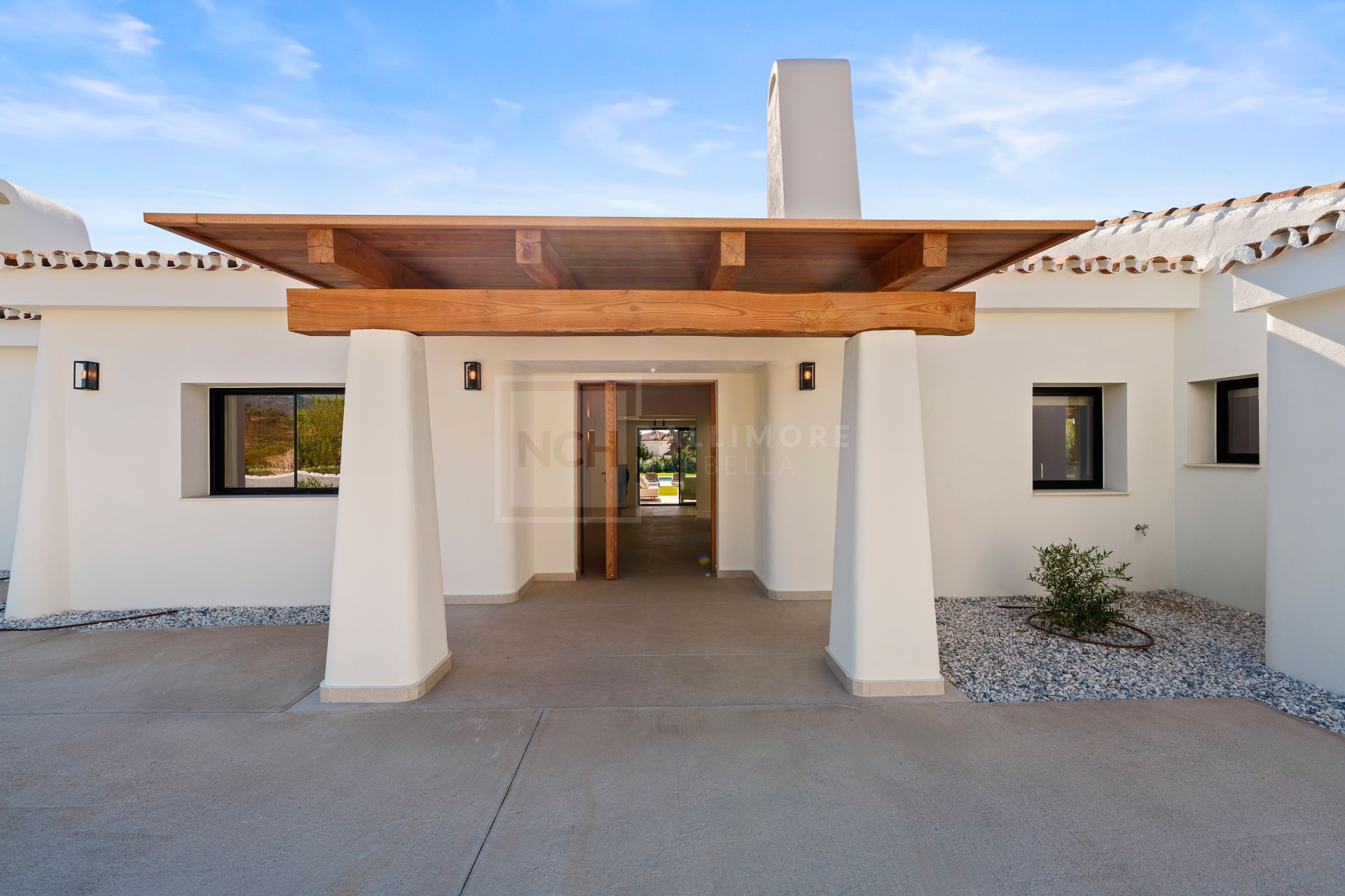 Stunning Renovated Home With Pool and Exceptional Outdoor Living