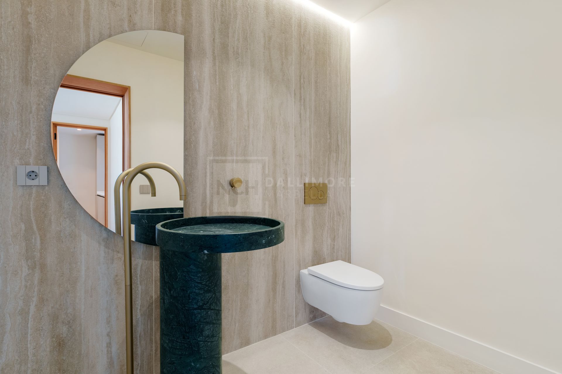 Stunning Renovated Home With Pool and Exceptional Outdoor Living