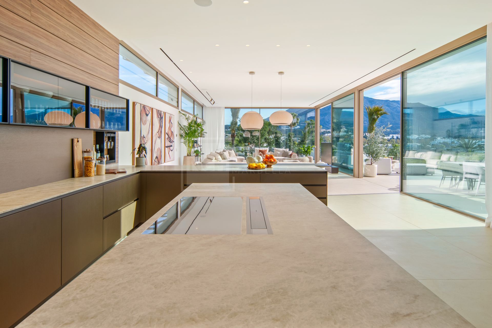 Panoramic Contemporary Villa Overlooking Golf Valley and La Concha