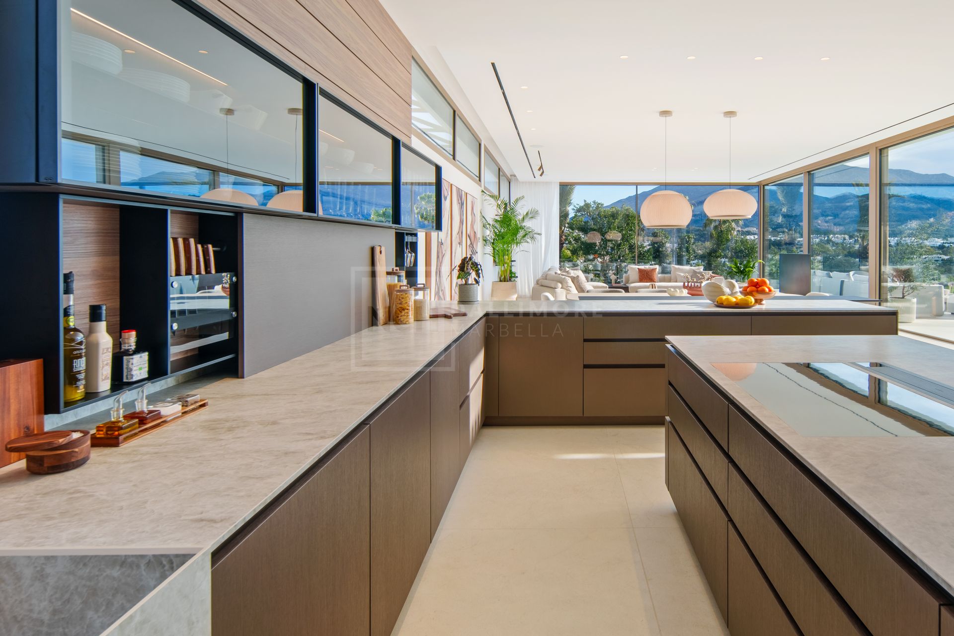 Panoramic Contemporary Villa Overlooking Golf Valley and La Concha