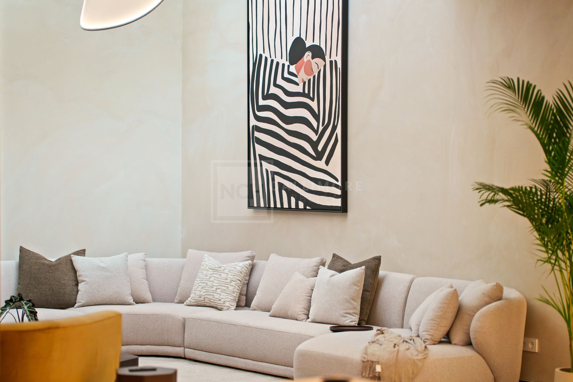 Panoramic Contemporary Villa Overlooking Golf Valley and La Concha