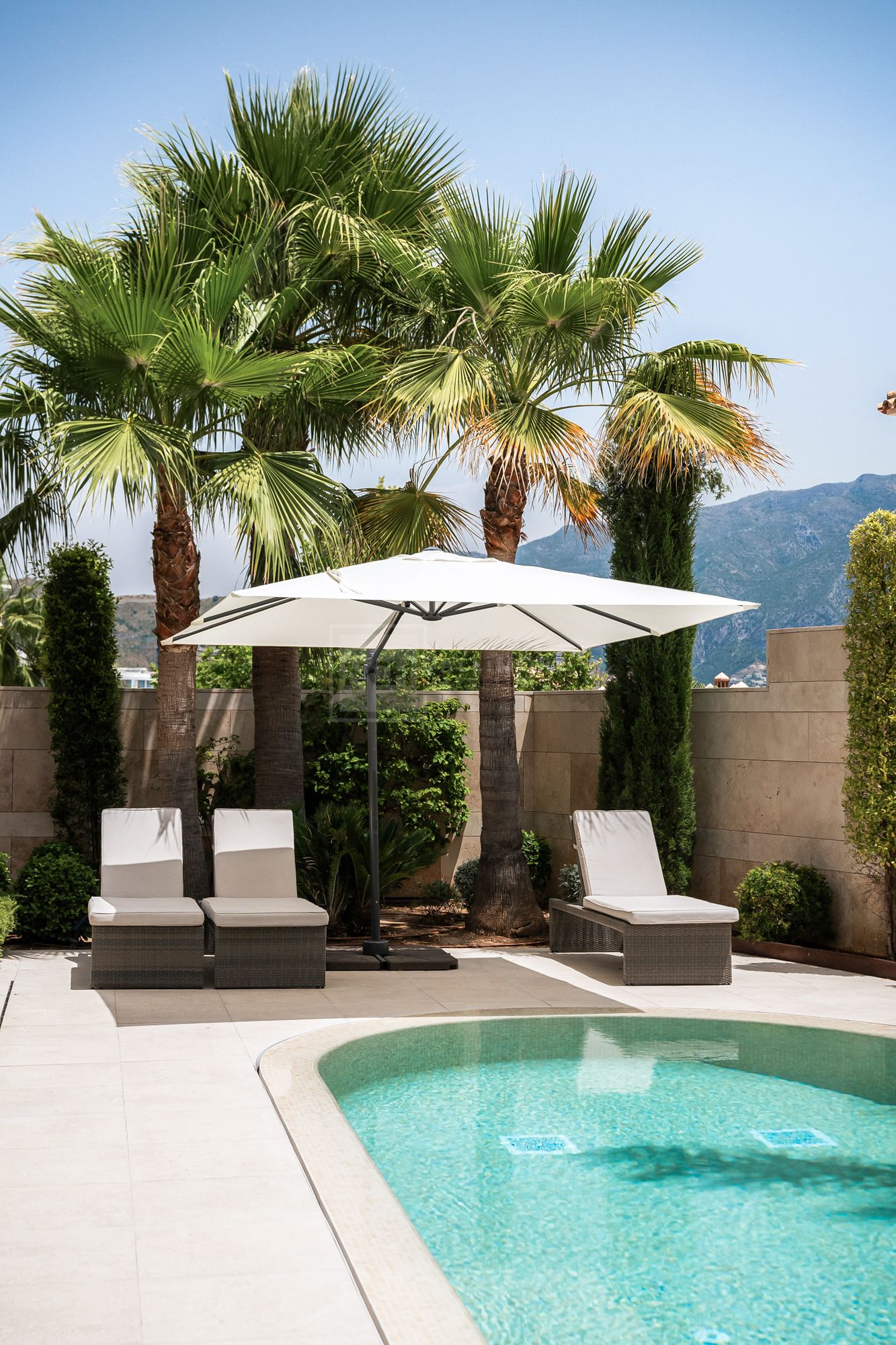 Luxury apartment in la Quinta with sea views
