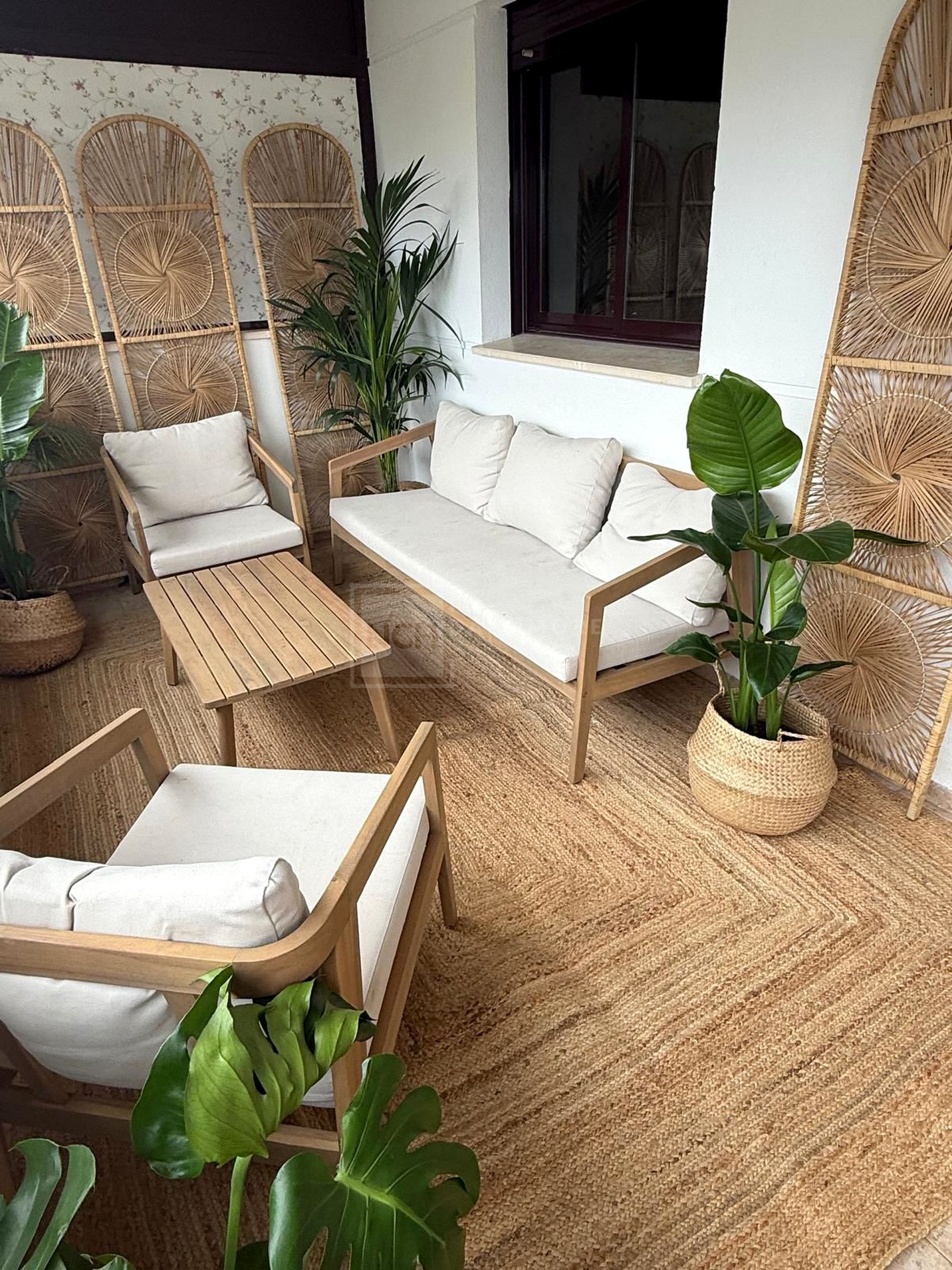 Apartamento de 3 Dormitorios con Vista al Mar a Pocos Pasos de la Playa en Málaga