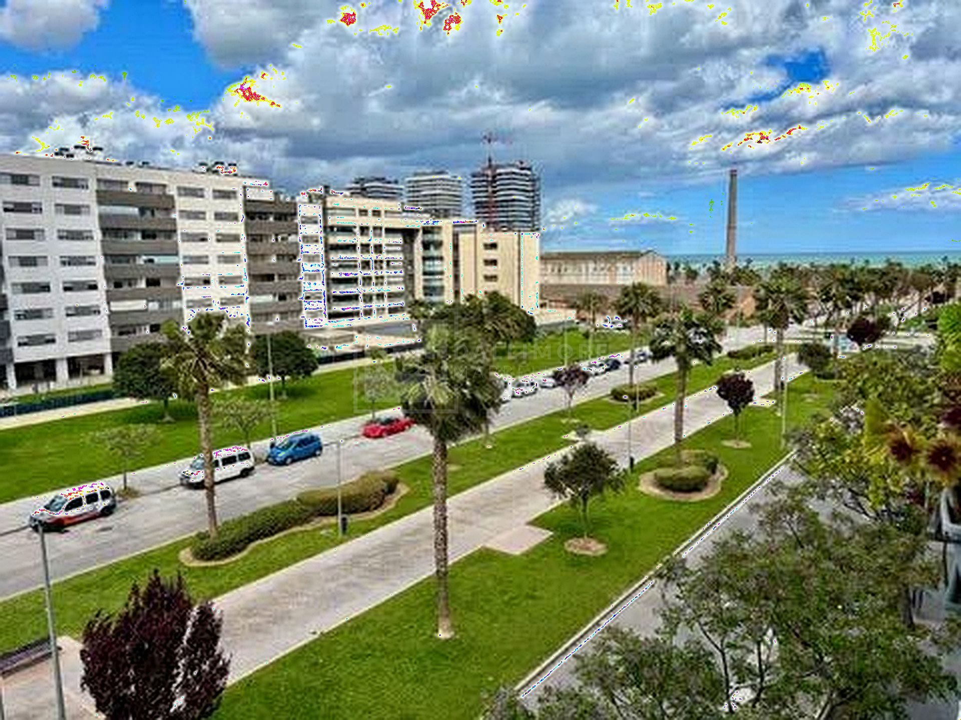 Apartamento de 3 Dormitorios con Vista al Mar a Pocos Pasos de la Playa en Málaga
