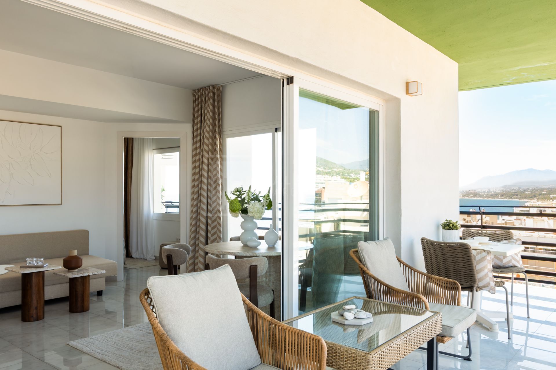 Beachfront apartment in the heart of Marbella