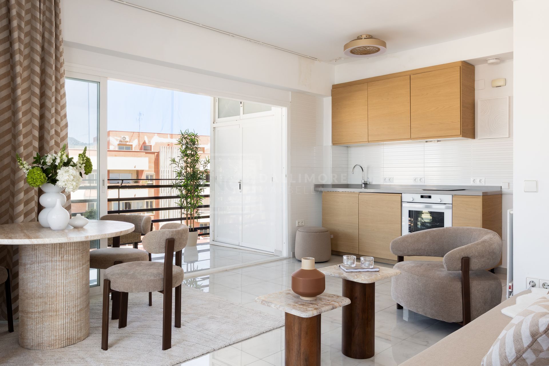 Beachfront apartment in the heart of Marbella