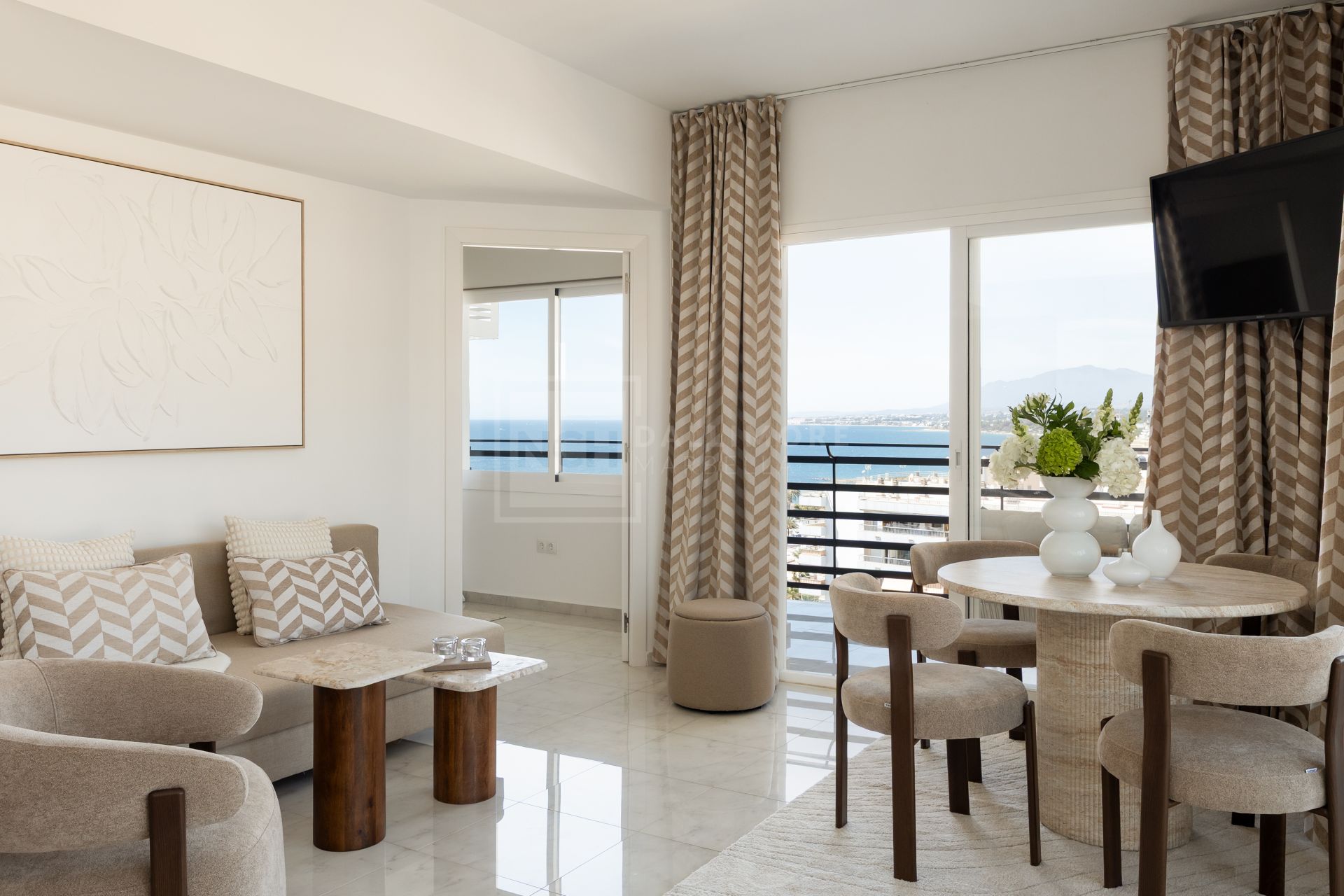 Beachfront apartment in the heart of Marbella