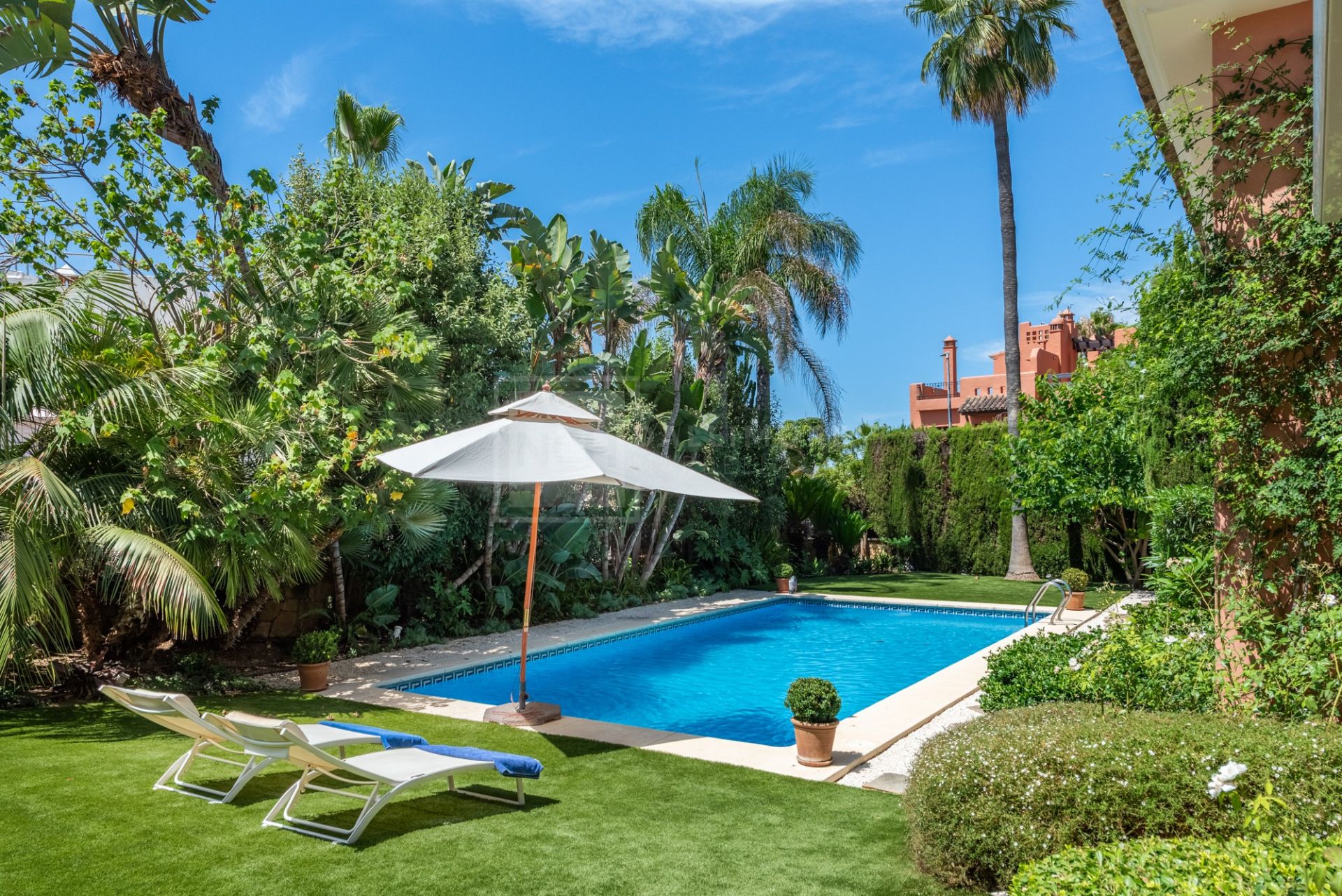 Beautiful Home in Gated Community on Marbella's Golden Mile
