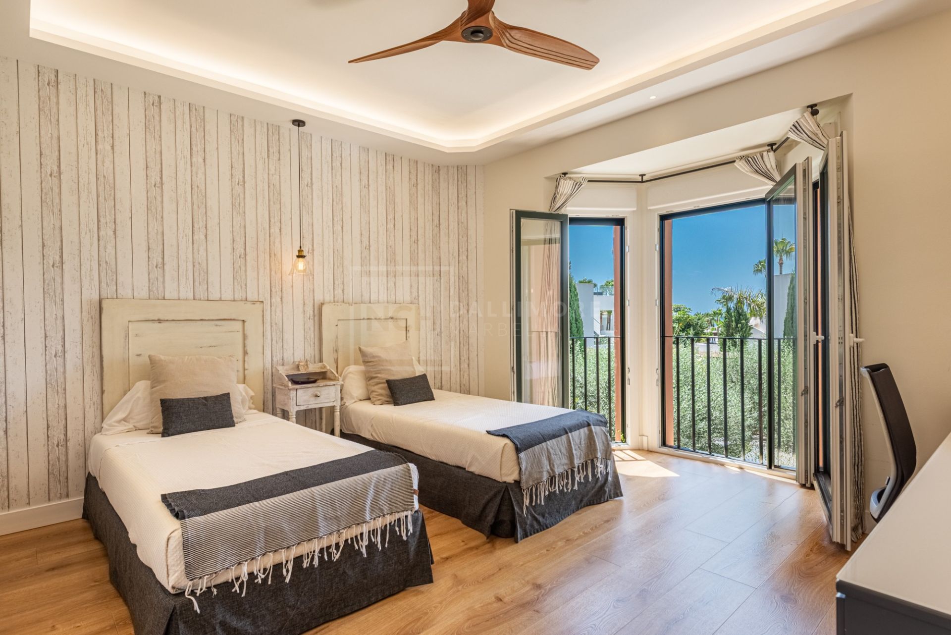 Beautiful Home in Gated Community on Marbella's Golden Mile