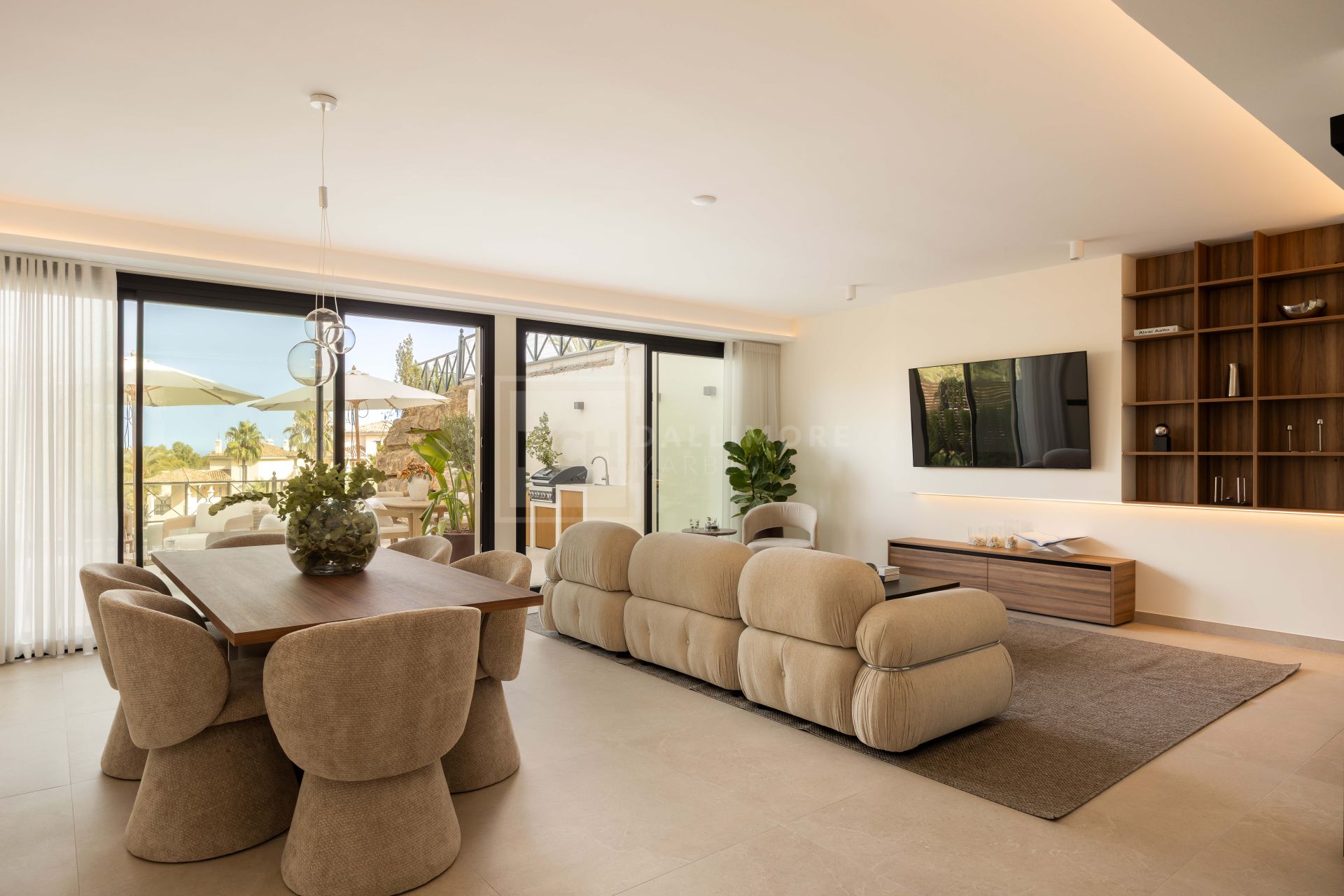 Luxury Ground Floor Apartment in Les Belvederes, Nueva Andalucía