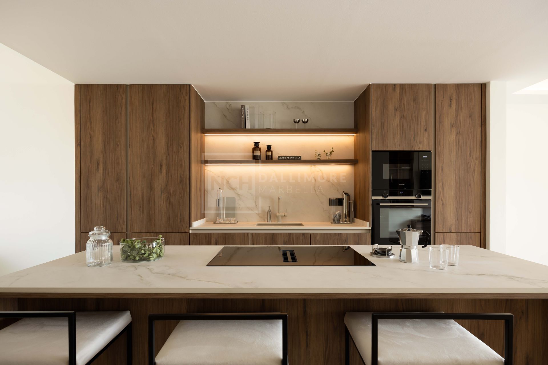 Luxury Ground Floor Apartment in Les Belvederes, Nueva Andalucía