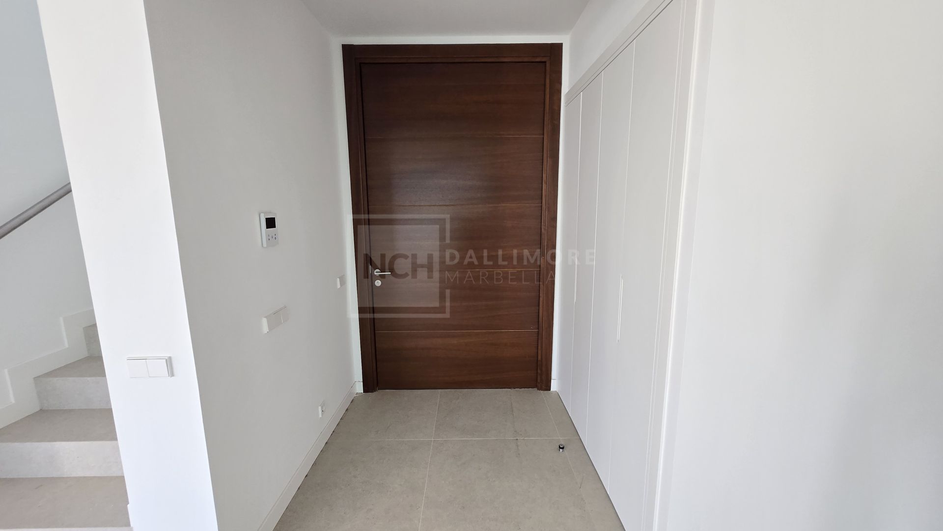 Exquisita villa de lujo de cuatro dormitorios en La Finca de Marbella, Marbella Este